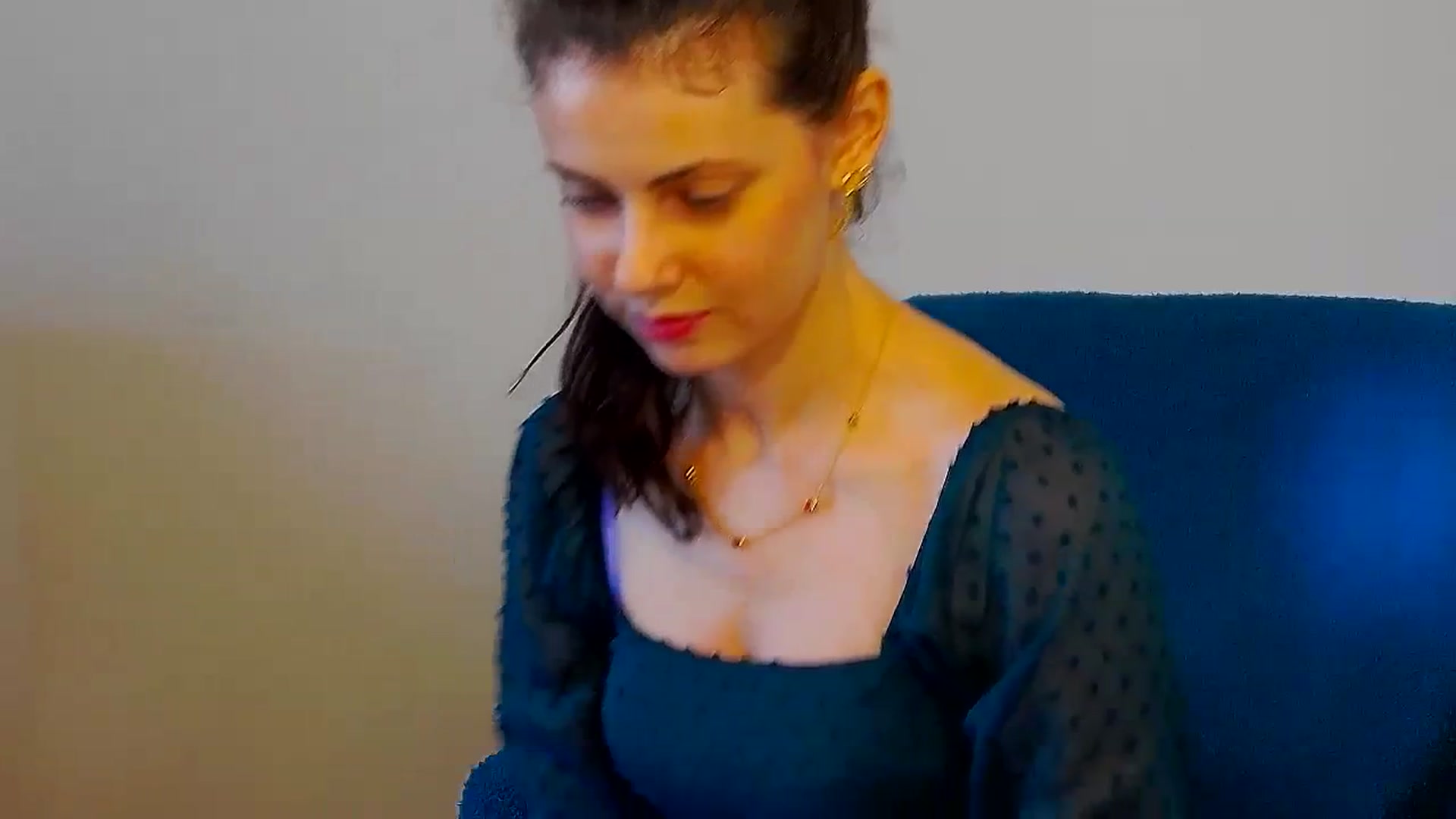 Gallery image thumbnail from MissAracely's myfreecams stream on, 02/16/2024, 22:04 image 7 of 20