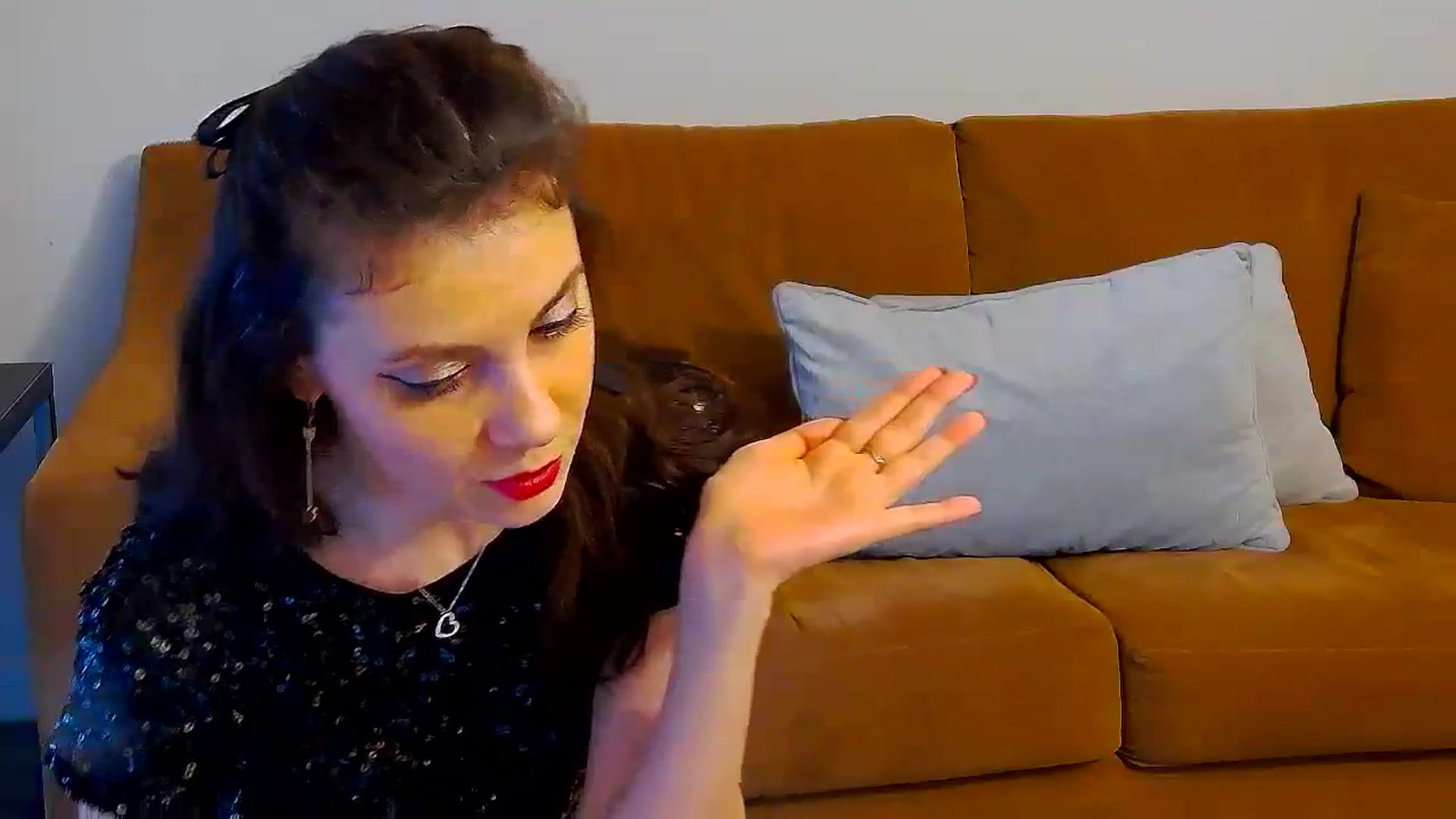 Gallery image thumbnail from MissAracely's myfreecams stream on, 03/07/2024, 24:19 image 2 of 20
