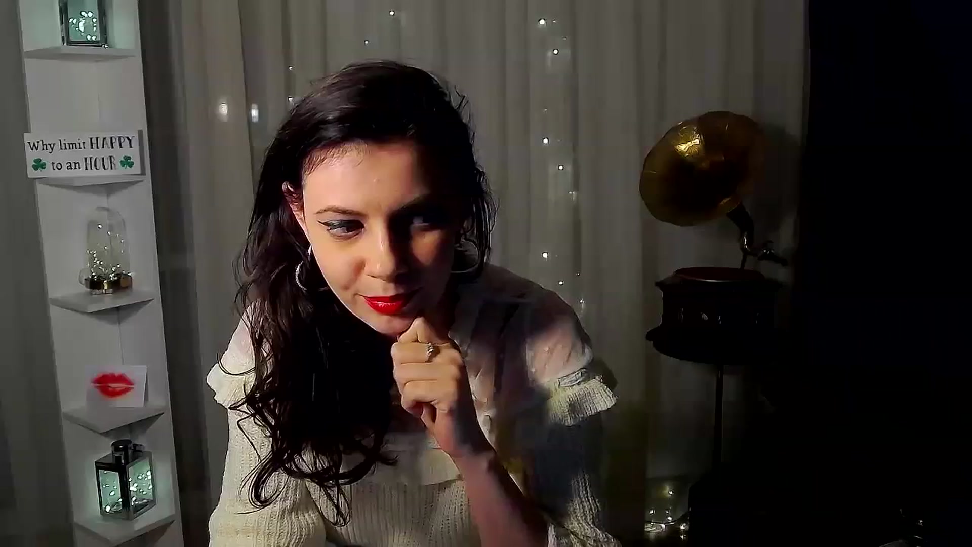 Gallery image thumbnail from MissAracely's myfreecams stream on, 03/24/2024, 01:22 image 1 of 20