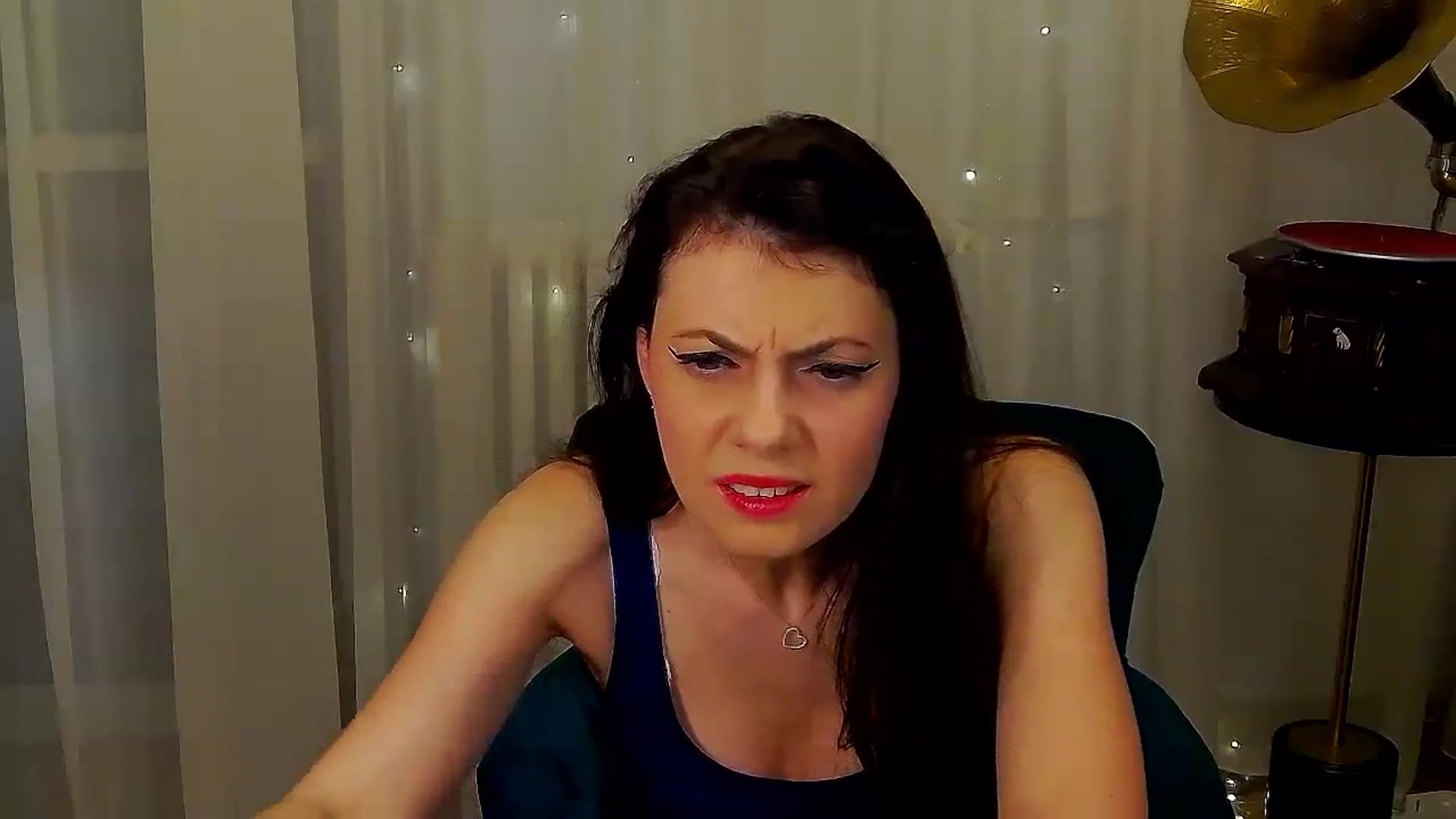 Gallery image thumbnail from MissAracely's myfreecams stream on, 03/27/2024, 21:40 image 4 of 20