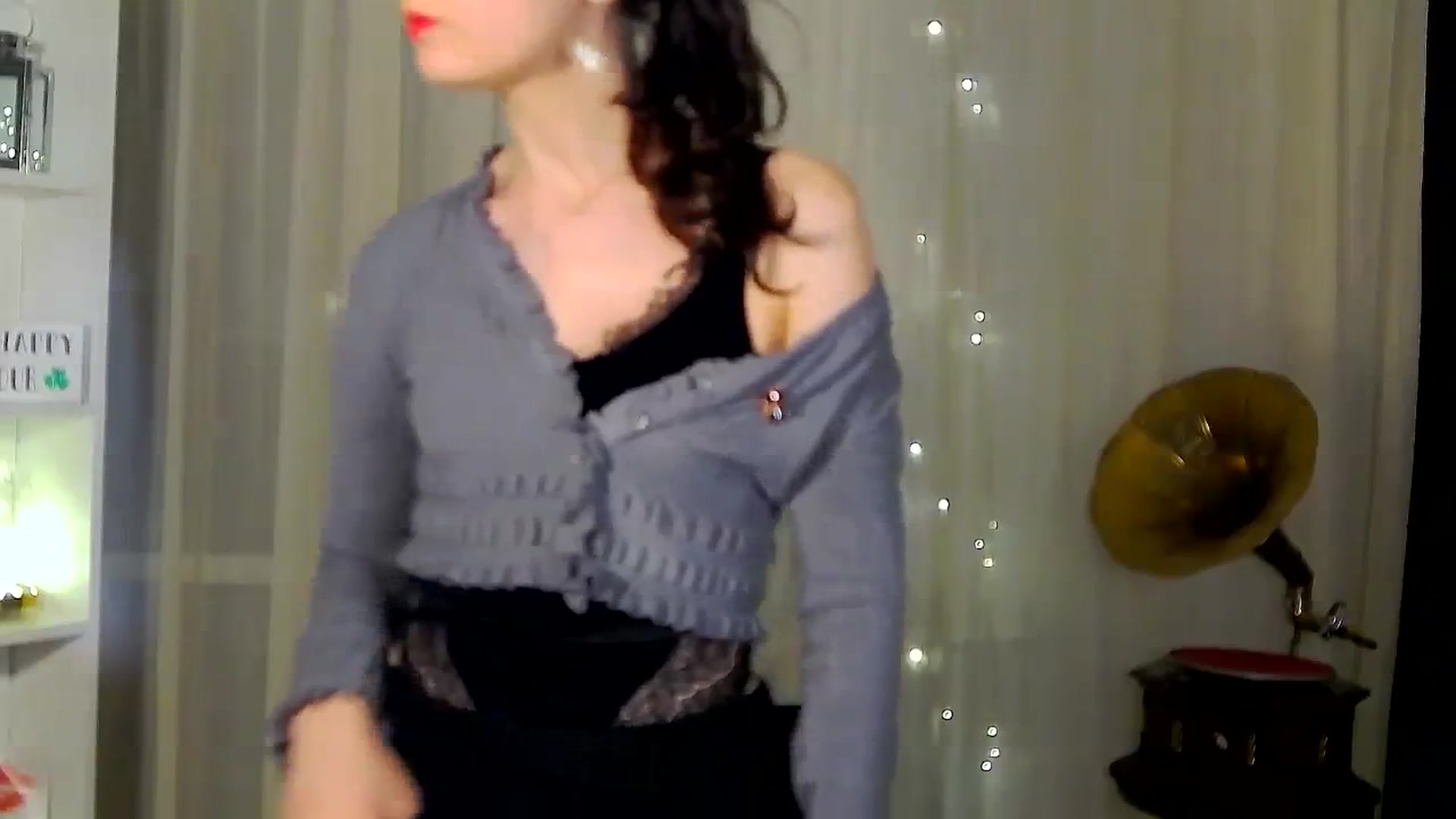 Gallery image thumbnail from MissAracely's myfreecams stream on, 03/29/2024, 01:03 image 19 of 20