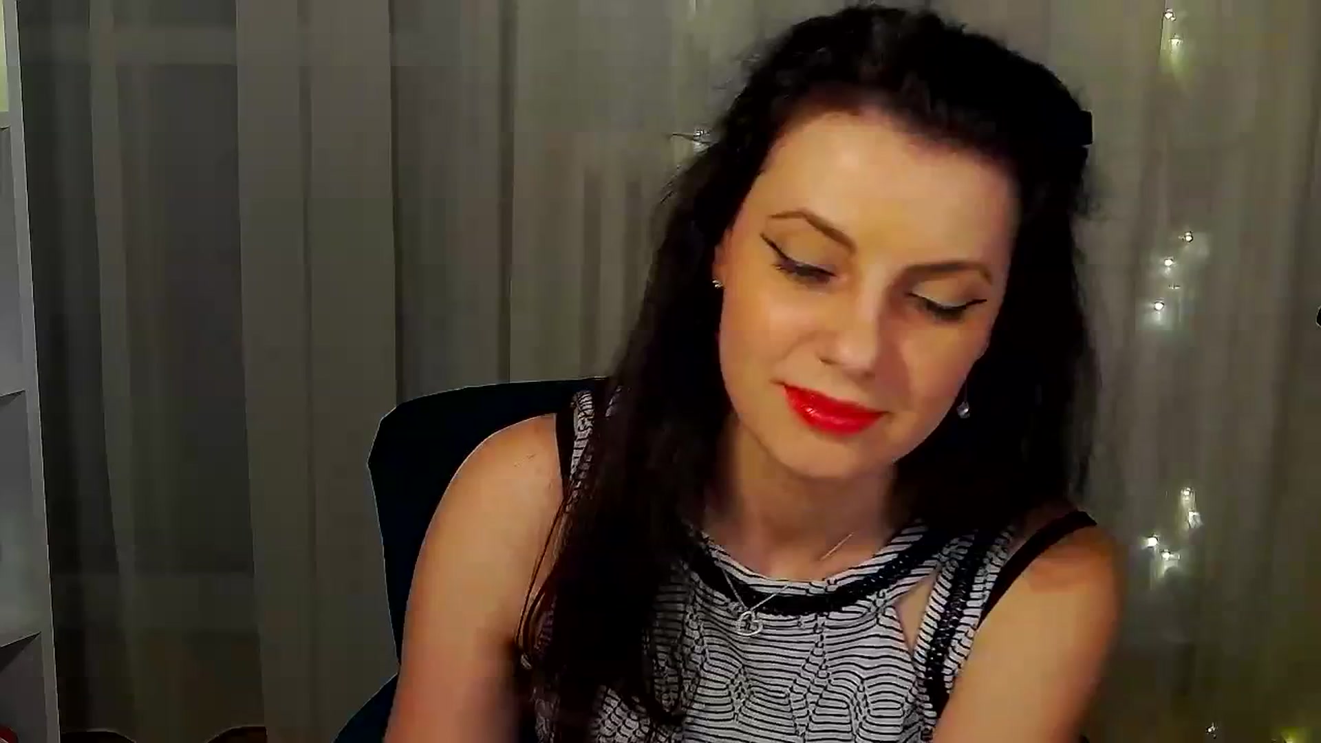 Gallery image thumbnail from MissAracely's myfreecams stream on, 03/31/2024, 01:05 image 14 of 20