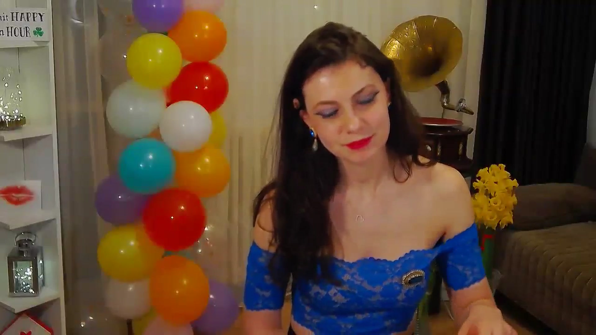 Gallery image thumbnail from MissAracely's myfreecams stream on, 04/05/2024, 20:30 image 8 of 20