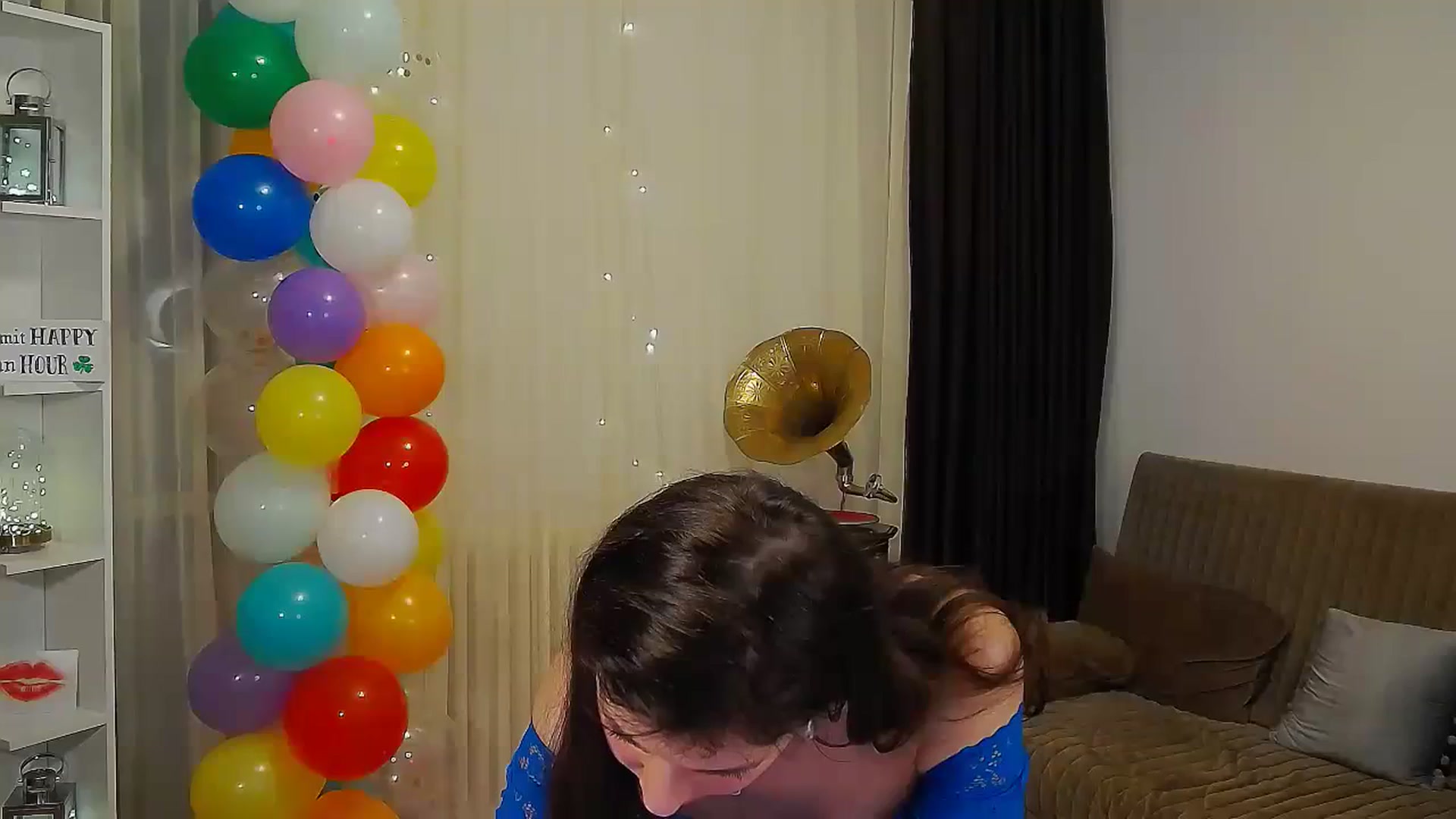 Gallery image thumbnail from MissAracely's myfreecams stream on, 04/05/2024, 22:52 image 2 of 20