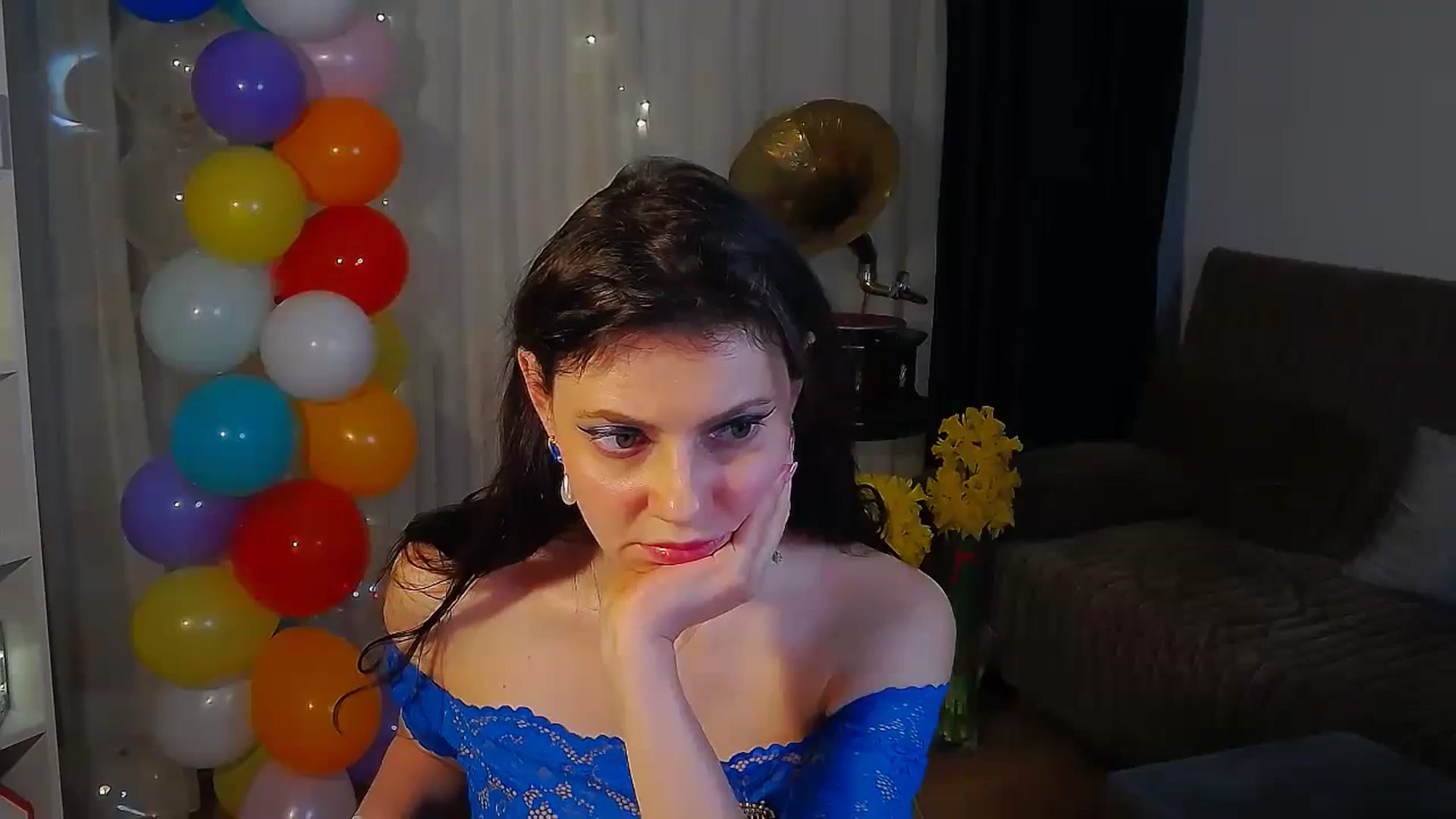 Gallery image thumbnail from MissAracely's myfreecams stream on, 04/05/2024, 23:42 image 5 of 20