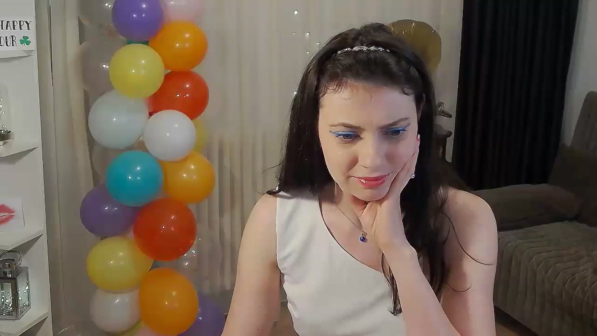 Gallery image thumbnail from MissAracely's myfreecams stream on, 04/10/2024, 20:02 image 10 of 20