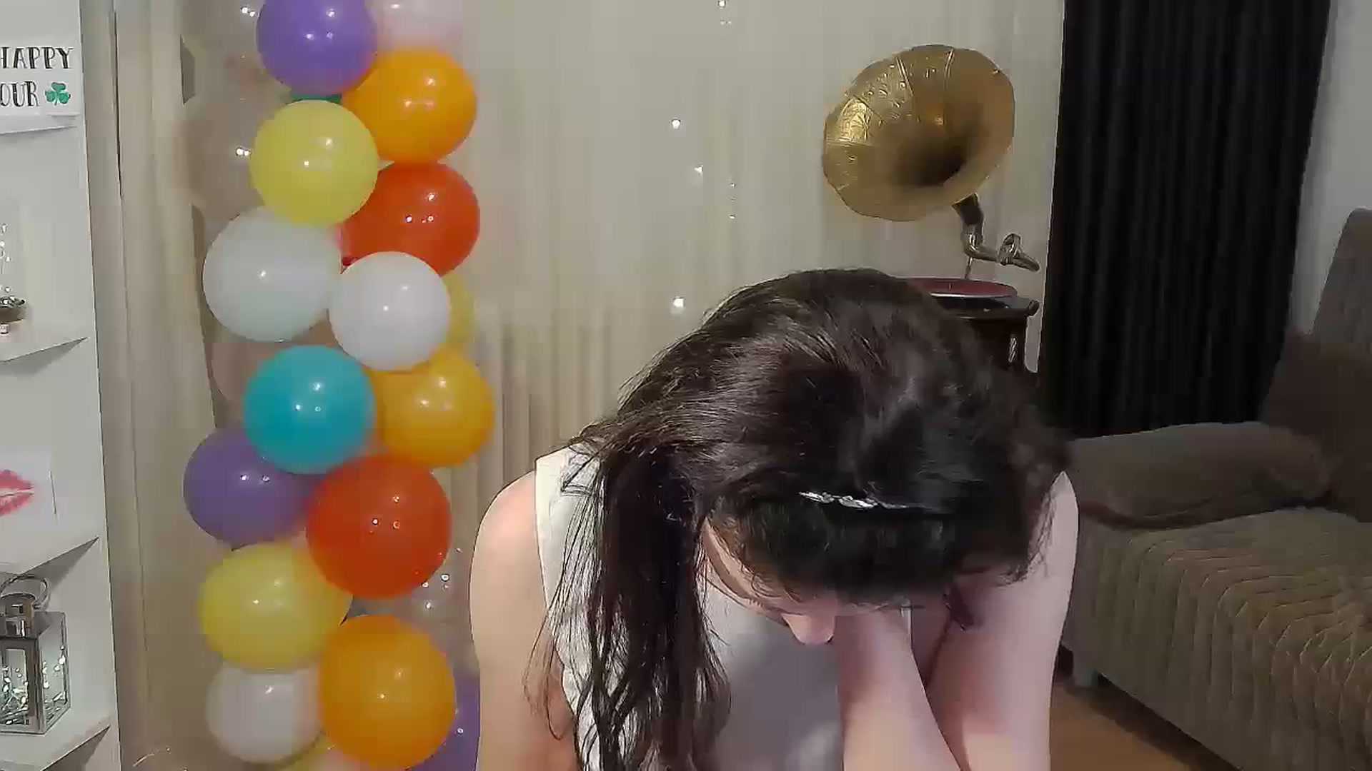 Gallery image thumbnail from MissAracely's myfreecams stream on, 04/10/2024, 20:02 image 8 of 20