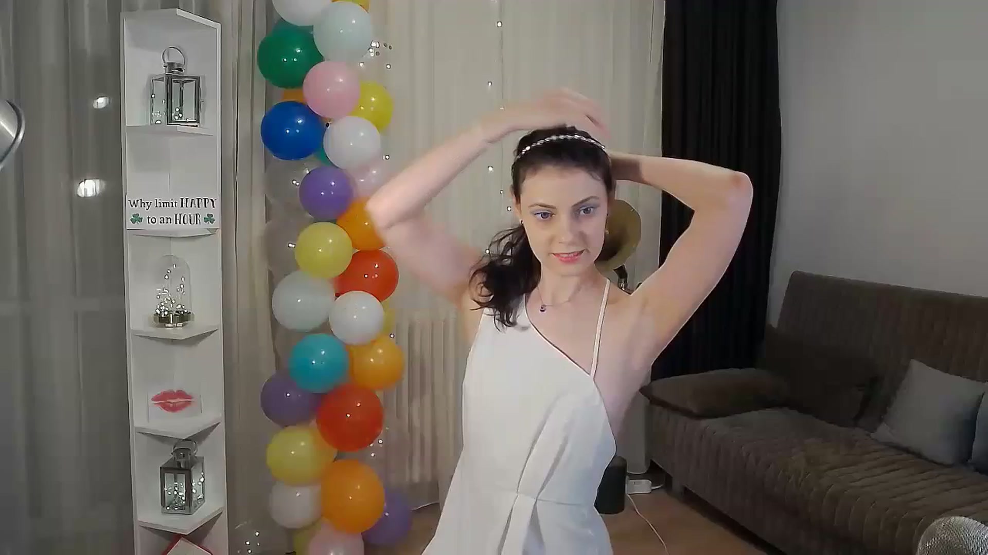 Gallery image thumbnail from MissAracely's myfreecams stream on, 04/10/2024, 20:02 image 4 of 20