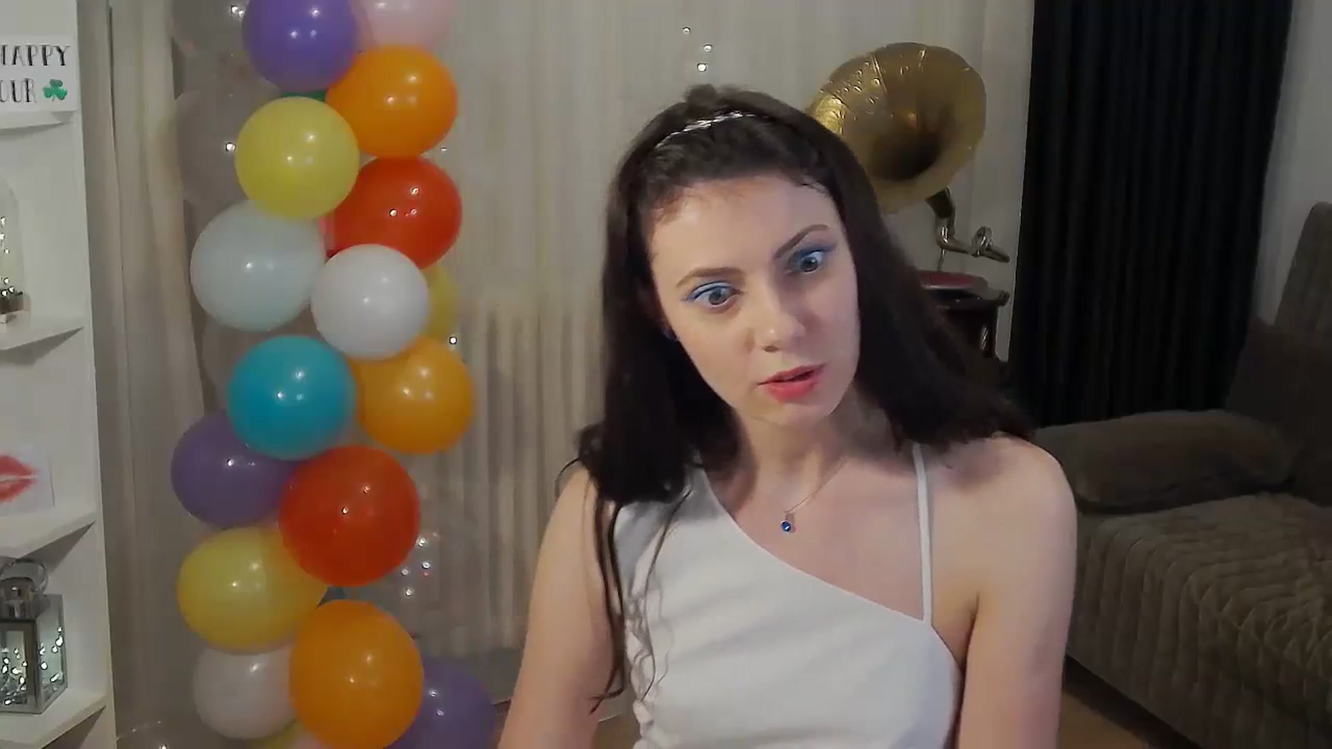 Gallery image thumbnail from MissAracely's myfreecams stream on, 04/10/2024, 20:02 image 20 of 20