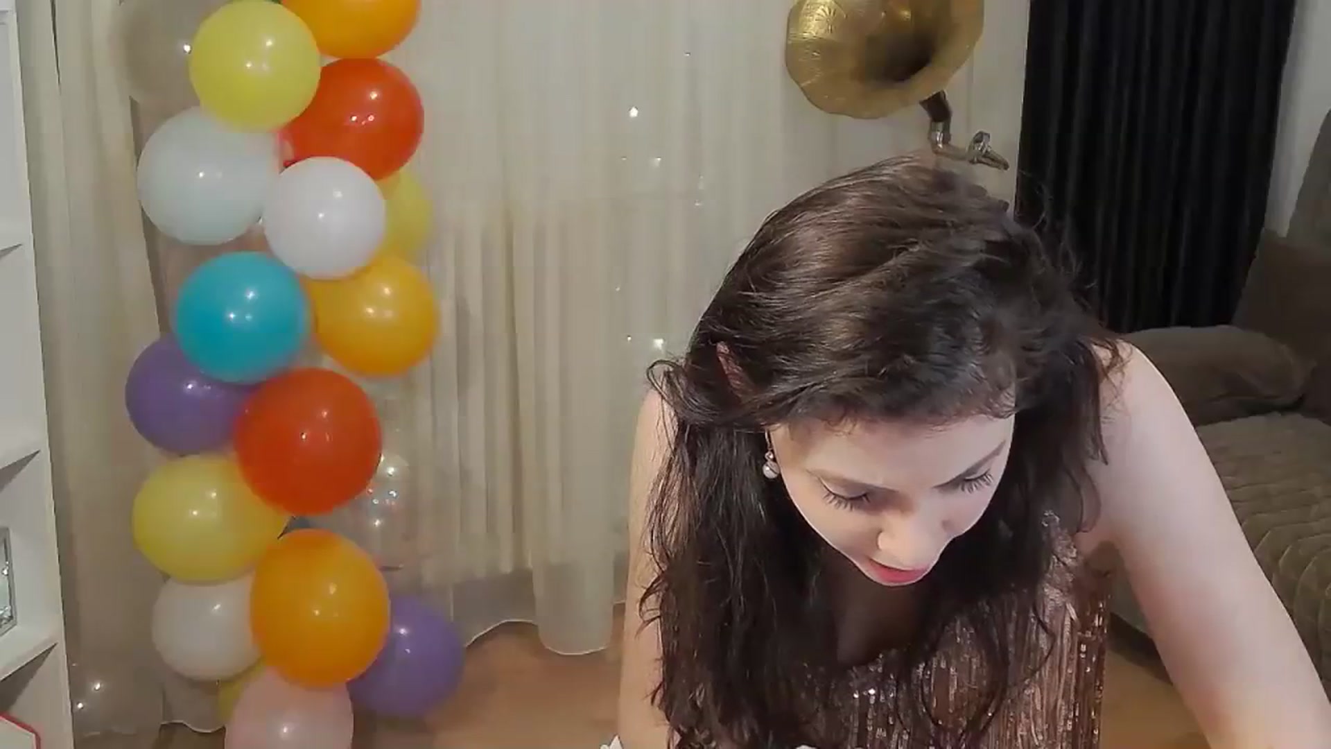 Gallery image thumbnail from MissAracely's myfreecams stream on, 04/13/2024, 22:10 image 7 of 20