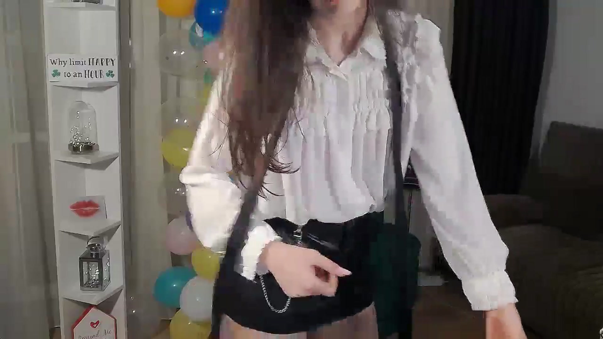 Gallery image thumbnail from MissAracely's myfreecams stream on, 04/17/2024, 22:56 image 13 of 20