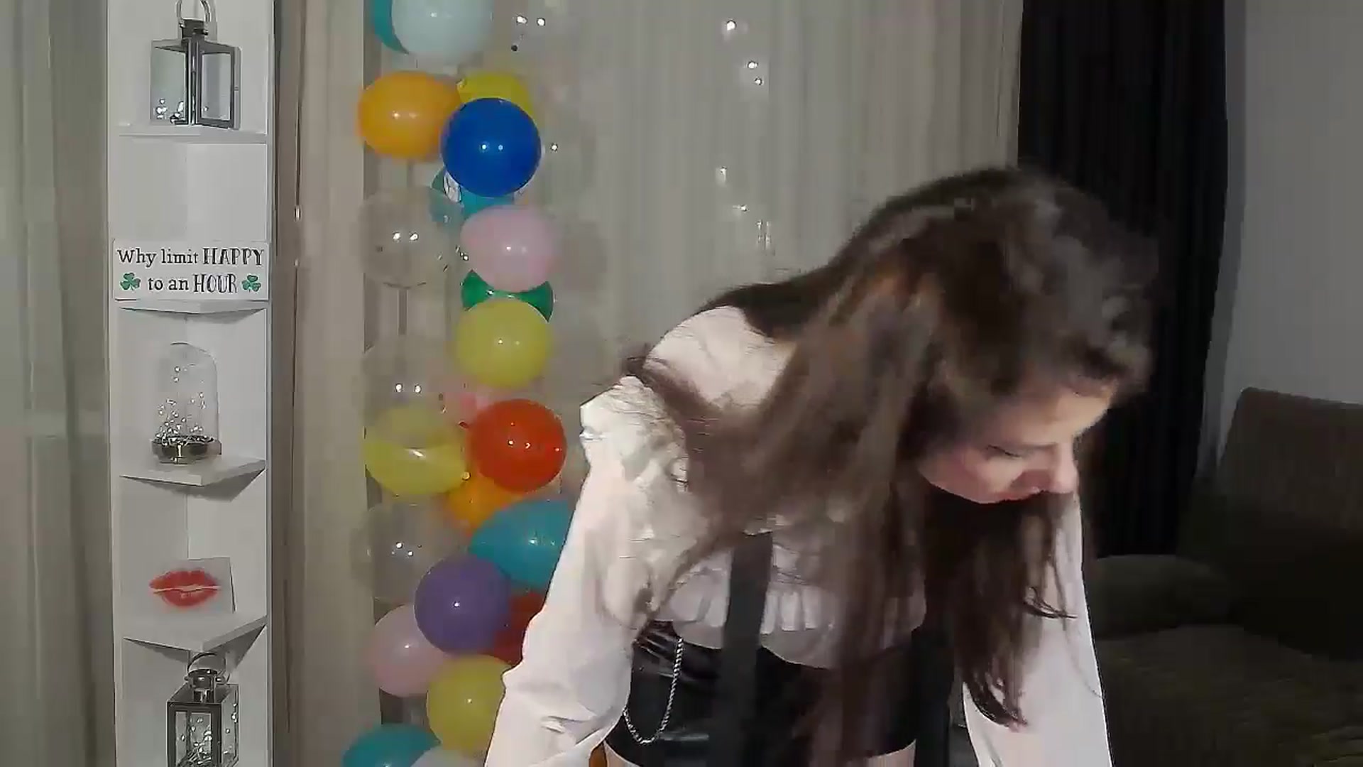 Gallery image thumbnail from MissAracely's myfreecams stream on, 04/17/2024, 22:56 image 9 of 20