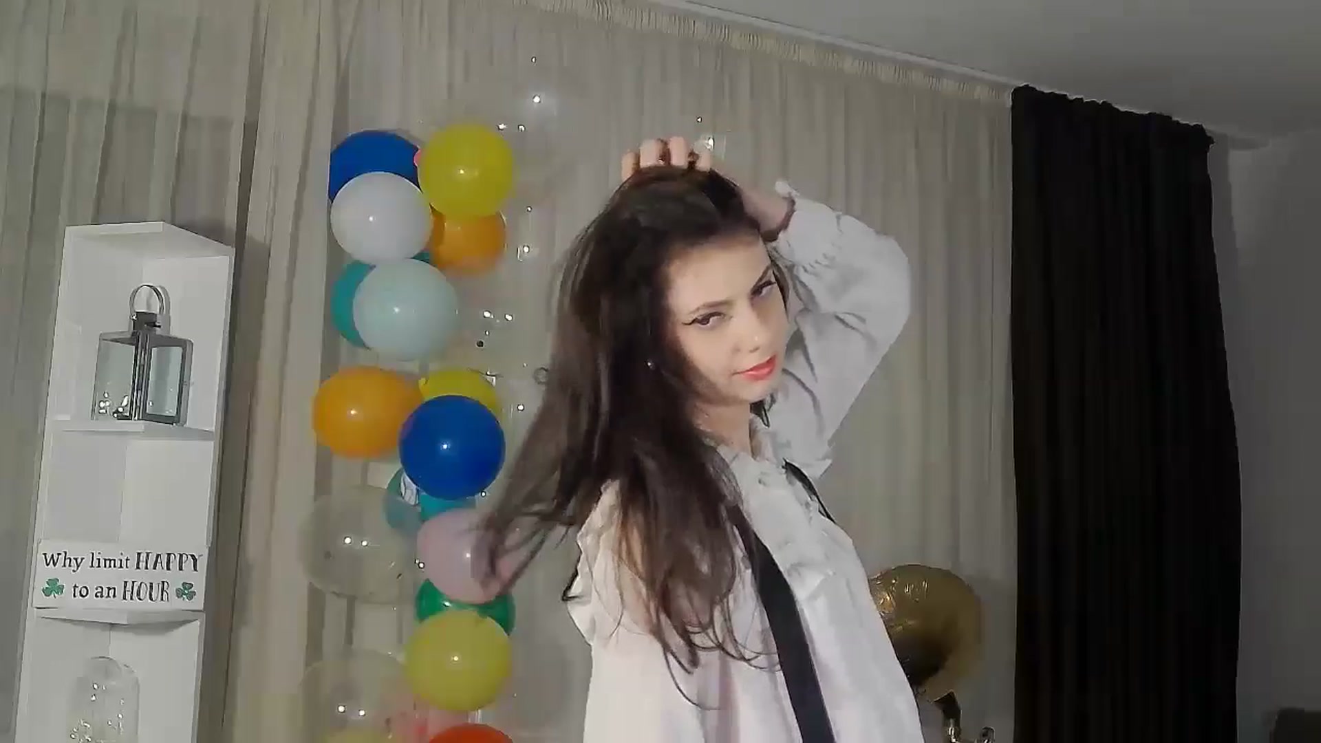 Gallery image thumbnail from MissAracely's myfreecams stream on, 04/17/2024, 22:56 image 8 of 20