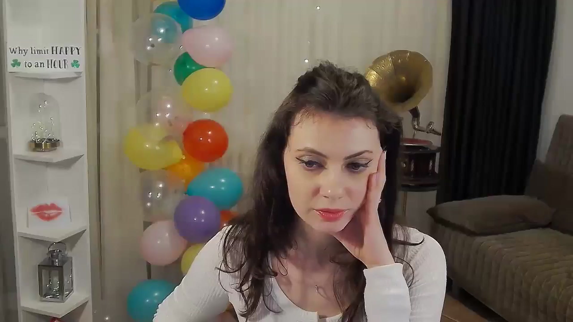 Gallery image thumbnail from MissAracely's myfreecams stream on, 04/18/2024, 22:58 image 1 of 20