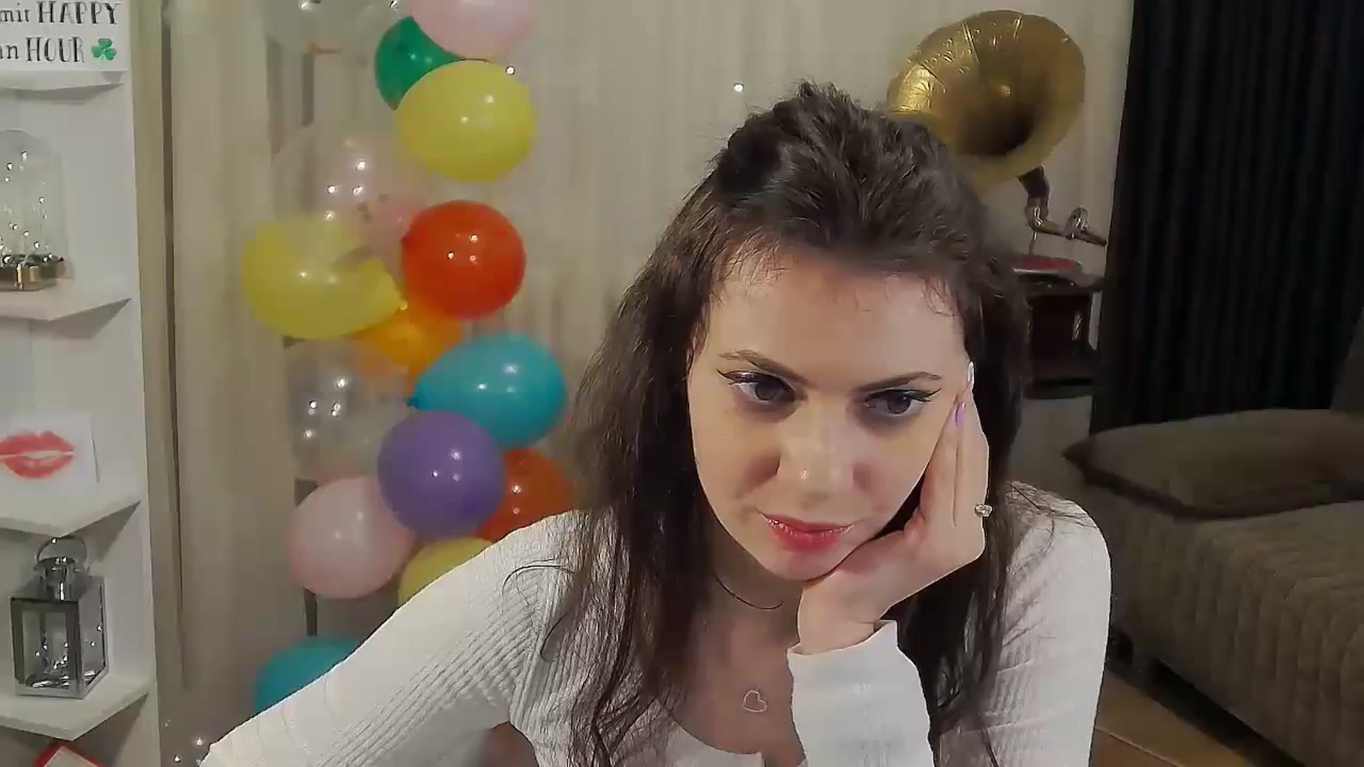 Gallery image thumbnail from MissAracely's myfreecams stream on, 04/18/2024, 22:58 image 7 of 20