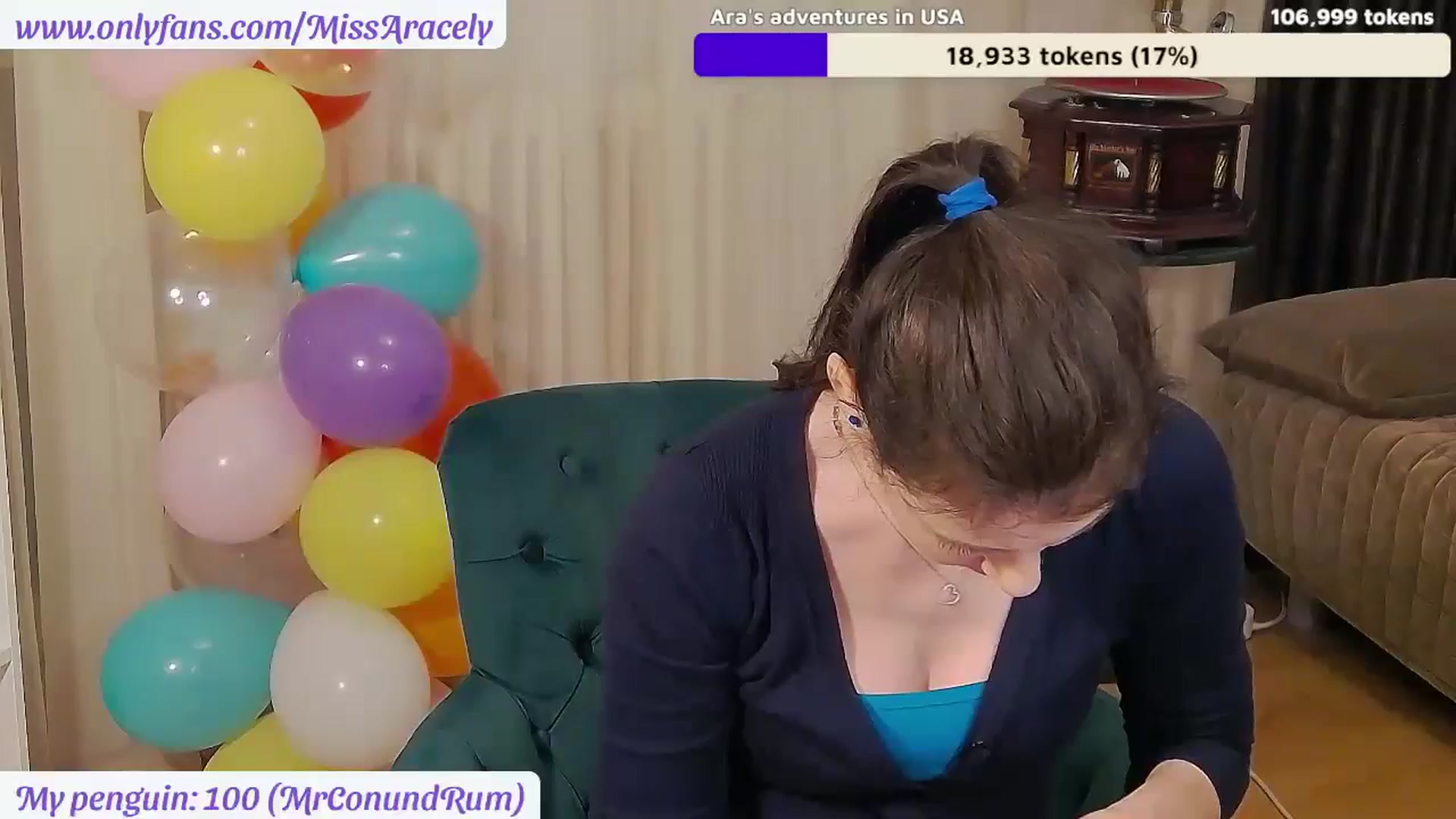 Gallery image thumbnail from MissAracely's myfreecams stream on, 04/21/2024, 20:24 image 15 of 20