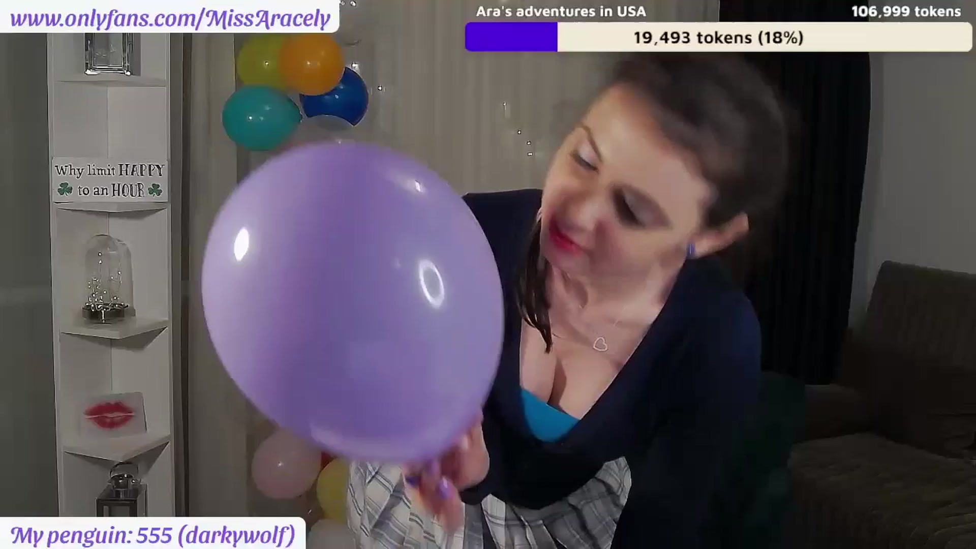 Gallery image thumbnail from MissAracely's myfreecams stream on, 04/22/2024, 24:01 image 8 of 20