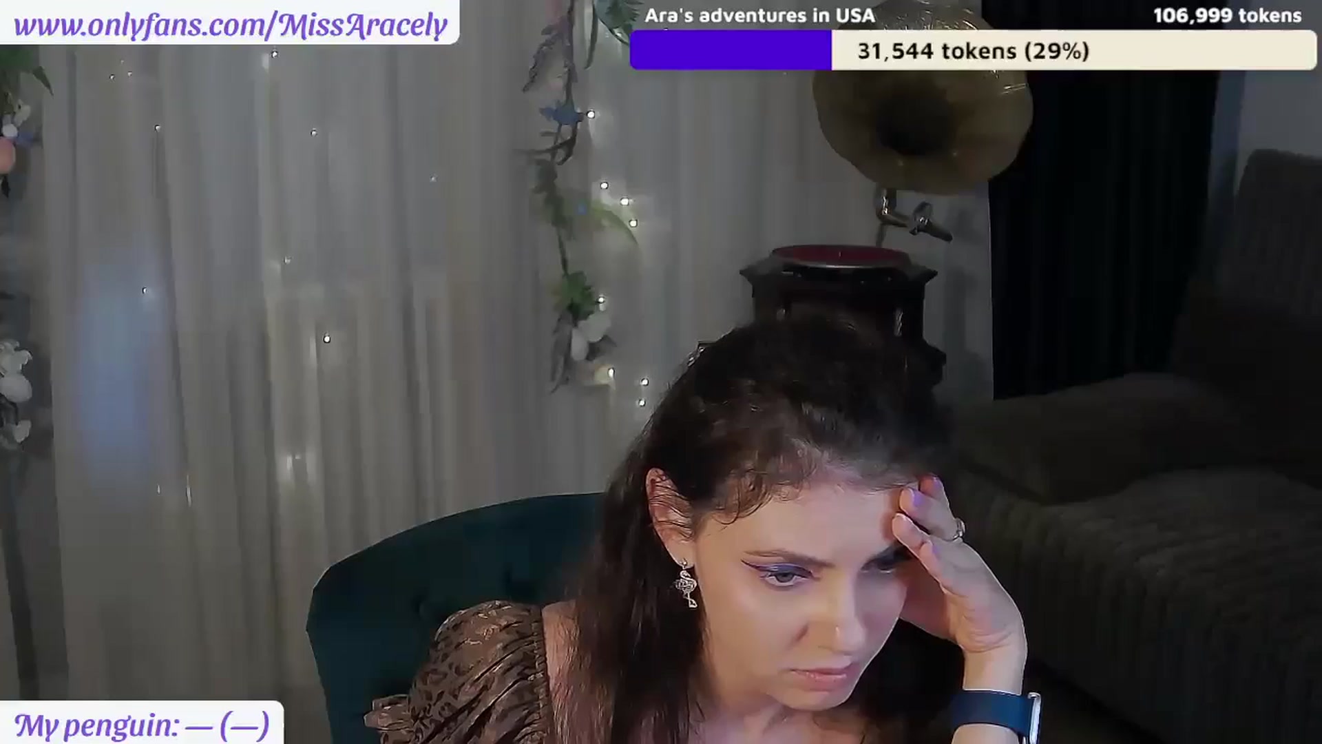 Gallery image thumbnail from MissAracely's myfreecams stream on, 05/08/2024, 19:51 image 3 of 20