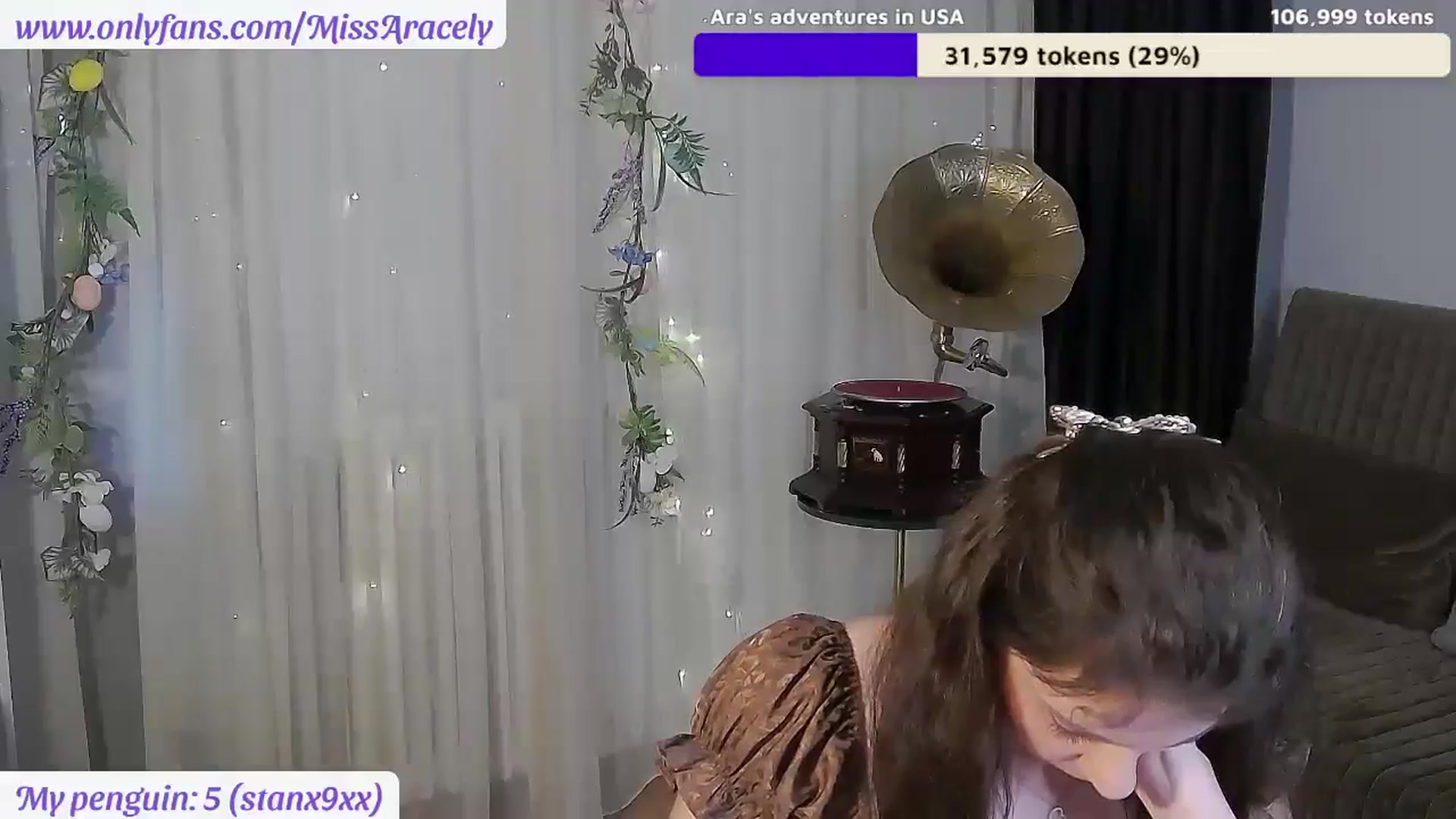 Gallery image thumbnail from MissAracely's myfreecams stream on, 05/08/2024, 20:30 image 5 of 20