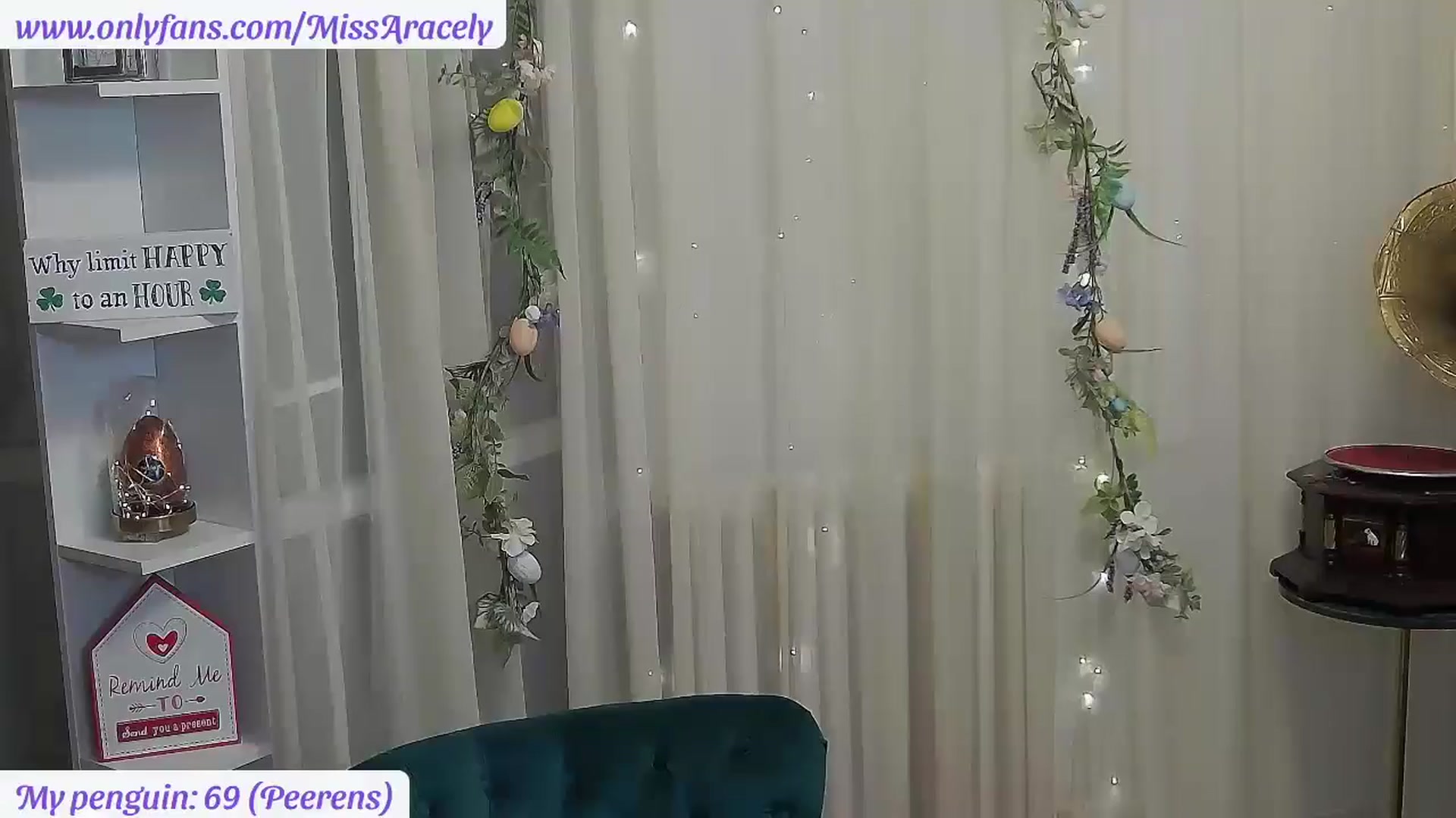 Gallery image thumbnail from MissAracely's myfreecams stream on, 06/12/2024, 22:57 image 19 of 20