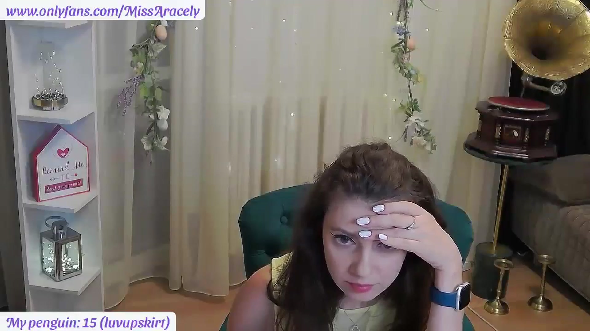 Gallery image thumbnail from MissAracely's myfreecams stream on, 06/28/2024, 20:35 image 3 of 20