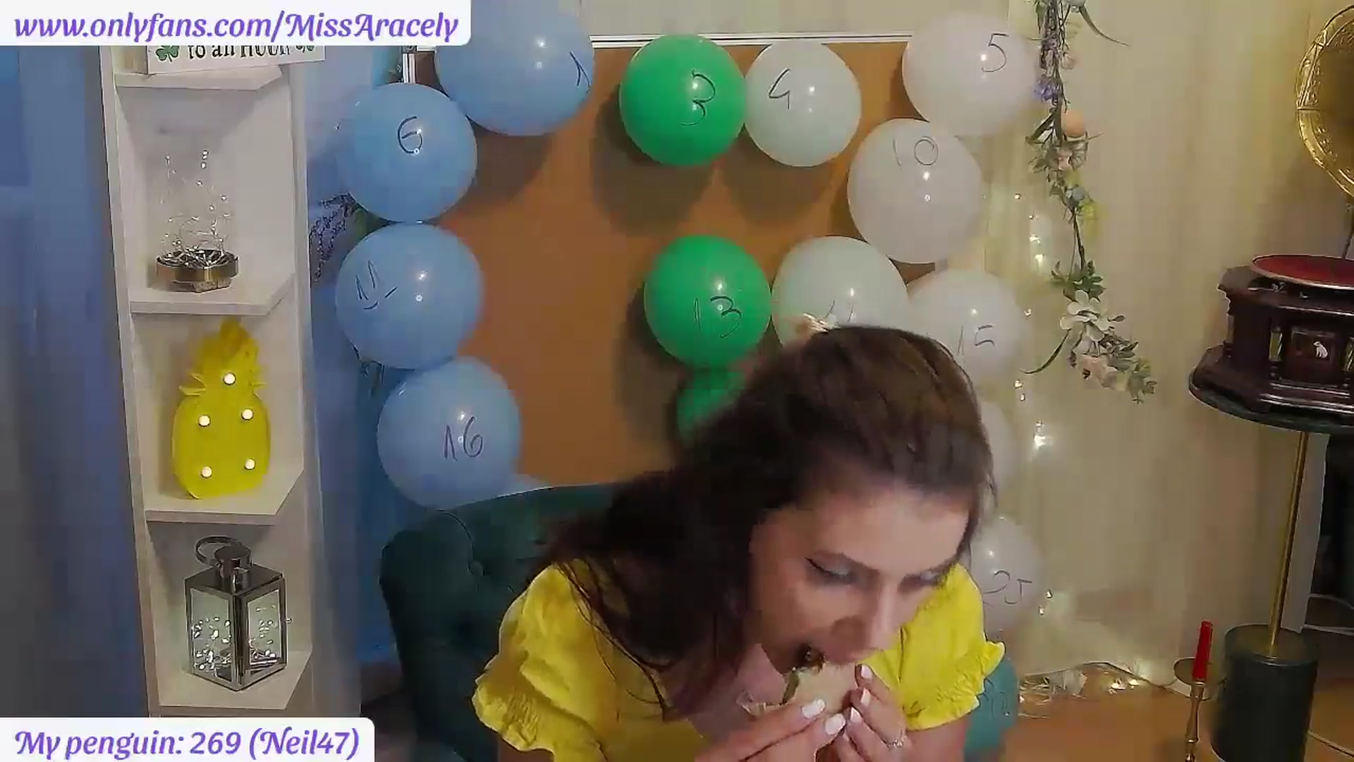 Gallery image thumbnail from MissAracely's myfreecams stream on, 07/05/2024, 20:27 image 9 of 20