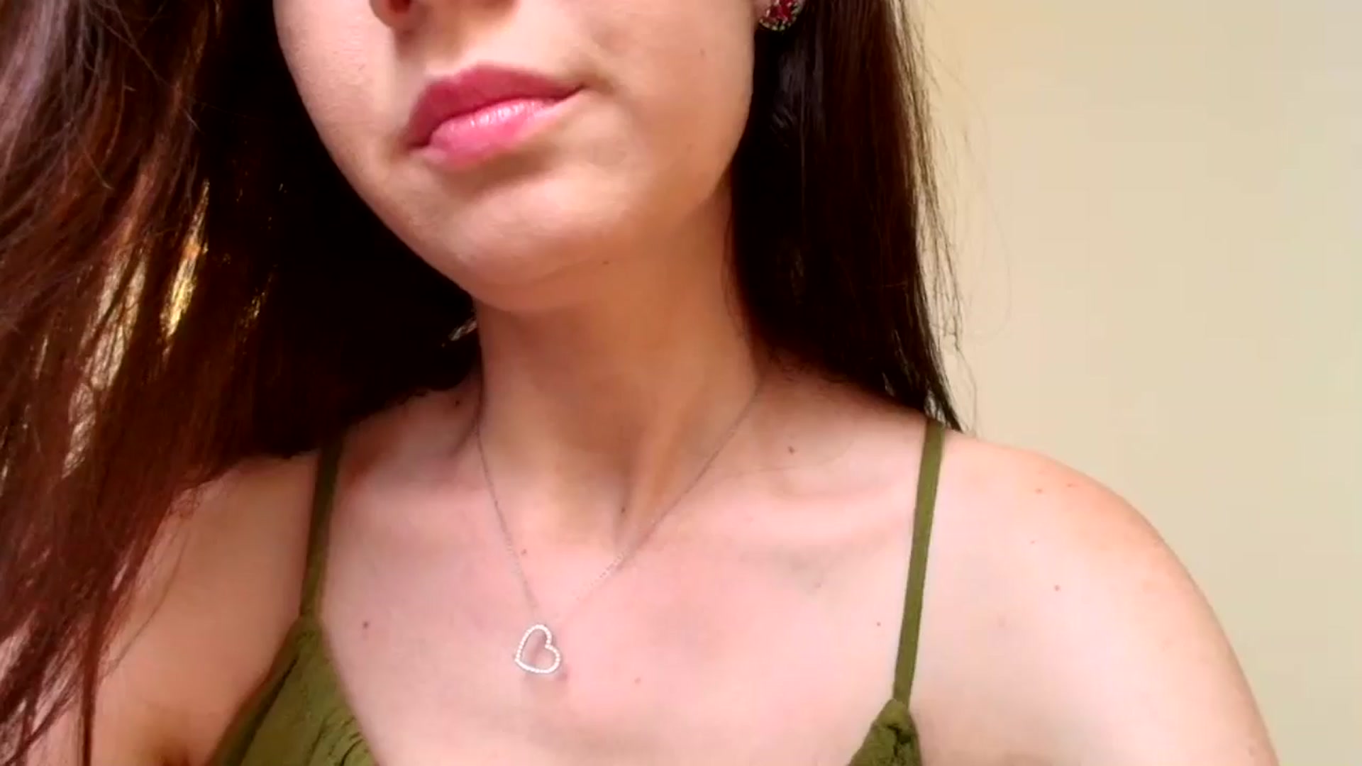 Gallery image thumbnail from MissAracely's myfreecams stream on, 07/31/2024, 19:16 image 16 of 20