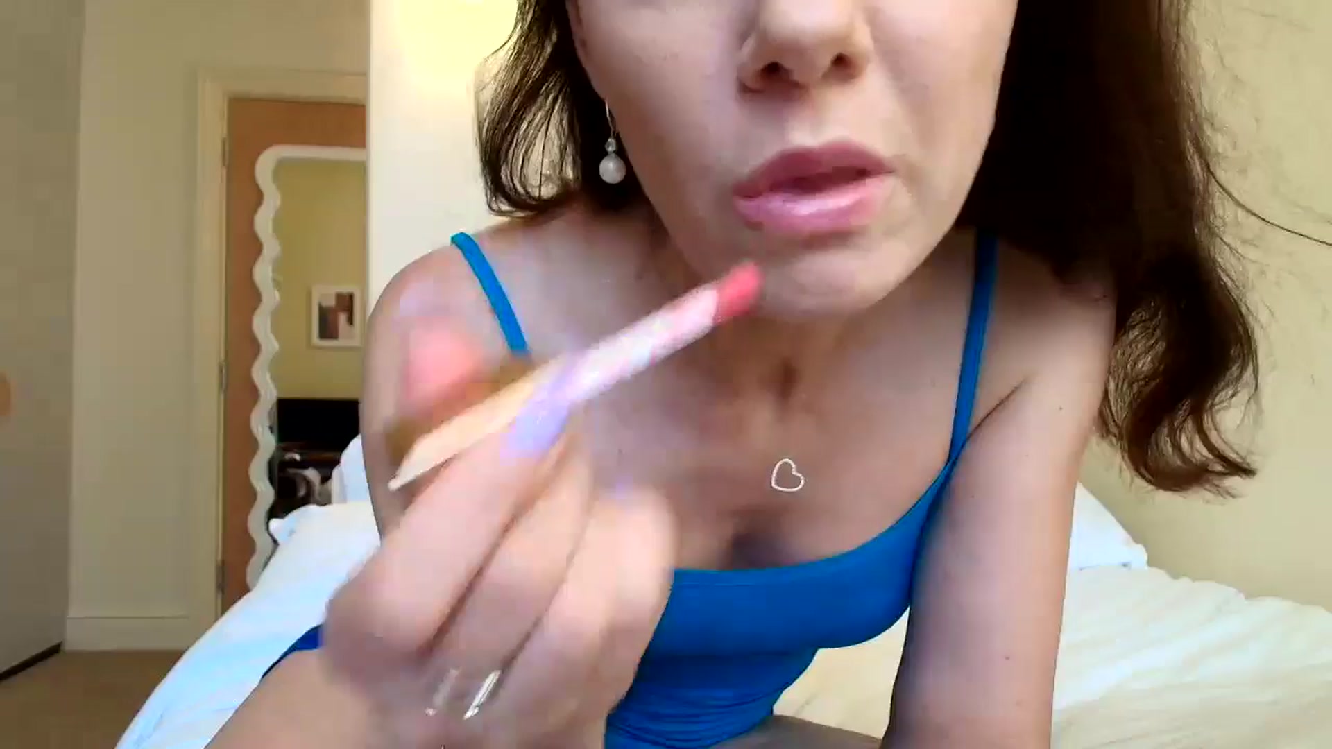 Gallery image thumbnail from MissAracely's myfreecams stream on, 08/01/2024, 18:47 image 17 of 20