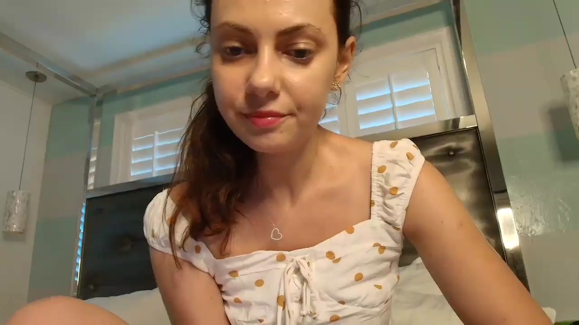Gallery image thumbnail from MissAracely's myfreecams stream on, 09/11/2024, 21:09 image 7 of 20