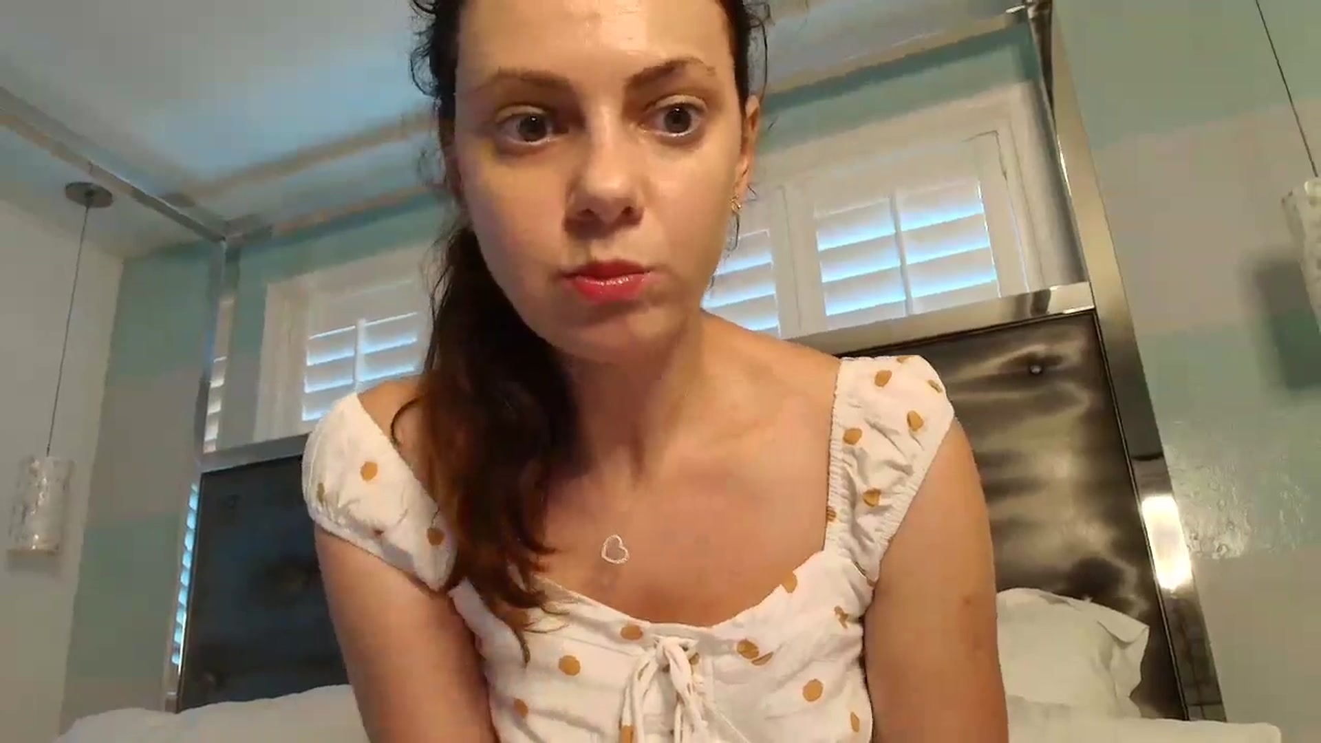 Gallery image thumbnail from MissAracely's myfreecams stream on, 09/11/2024, 21:09 image 5 of 20