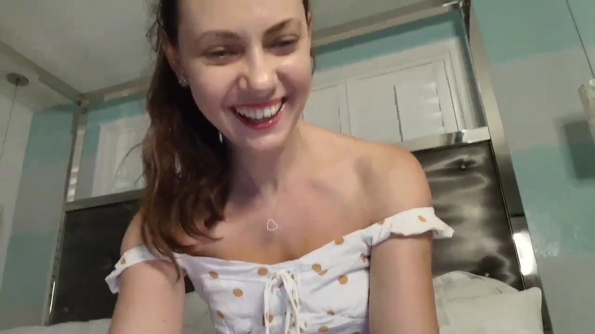 Gallery image thumbnail from MissAracely's myfreecams stream on, 09/11/2024, 22:28 image 5 of 20