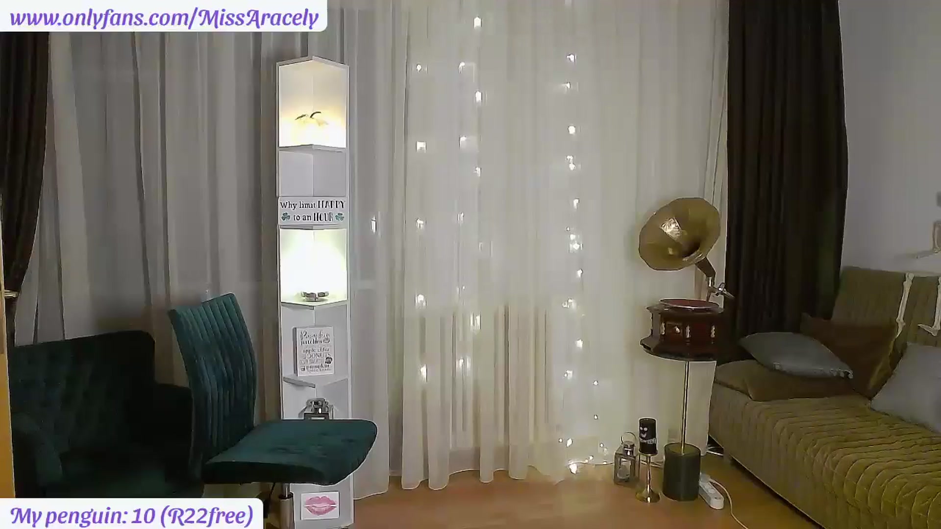 Gallery image thumbnail from MissAracely's myfreecams stream on, 10/05/2024, 22:52 image 13 of 20