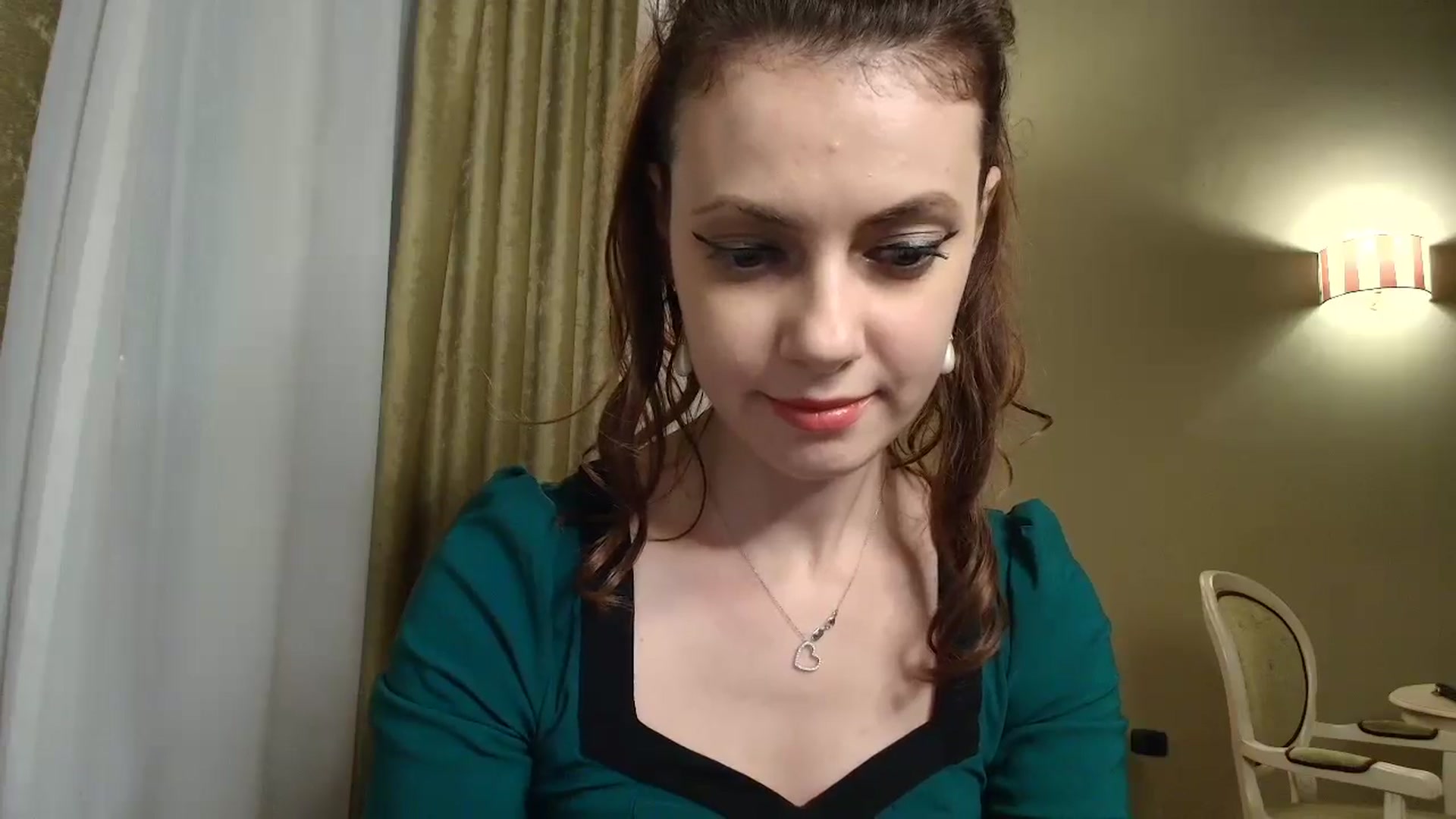 Gallery image thumbnail from MissAracely's myfreecams stream on, 10/18/2024, 19:05 image 15 of 20