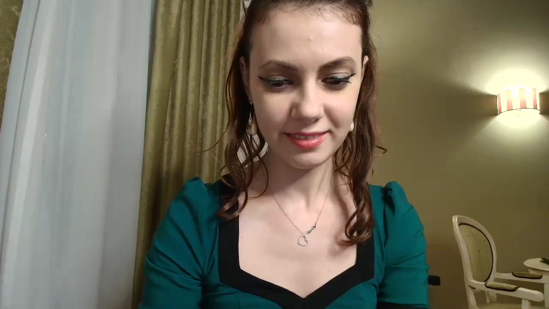 Gallery image thumbnail from MissAracely's myfreecams stream on, 10/18/2024, 19:05 image 18 of 20
