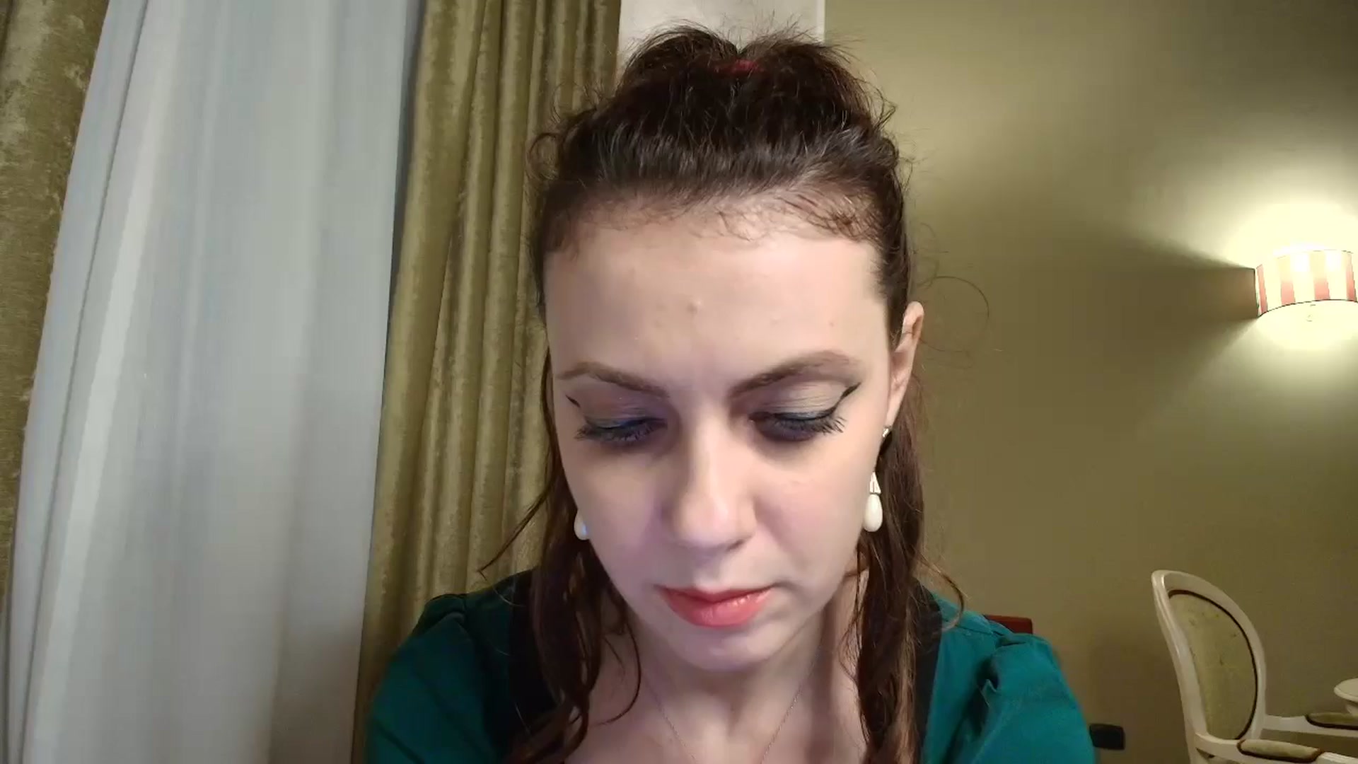 Gallery image thumbnail from MissAracely's myfreecams stream on, 10/18/2024, 19:40 image 1 of 20
