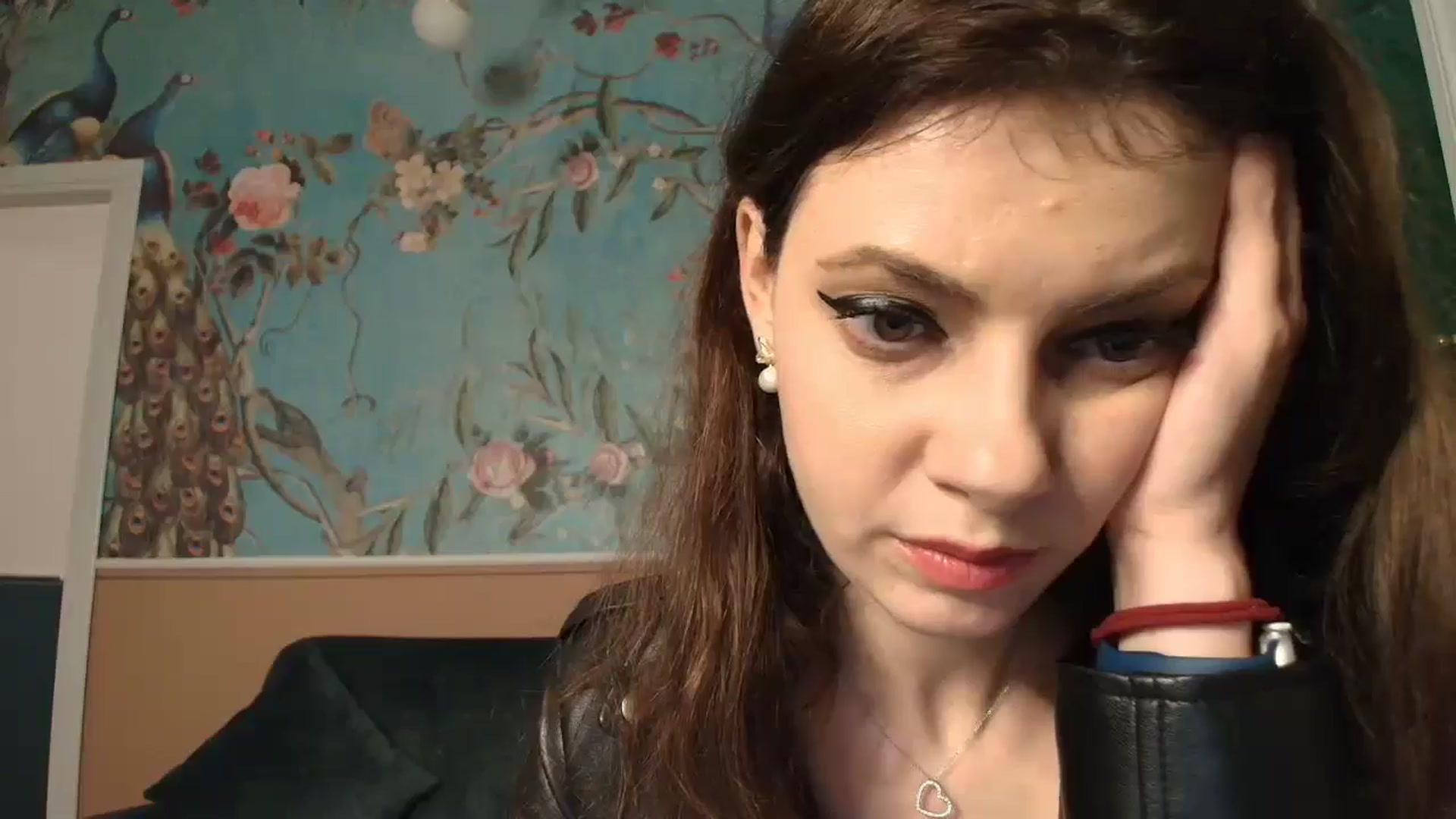 Gallery image thumbnail from MissAracely's myfreecams stream on, 10/20/2024, 20:31 image 4 of 20