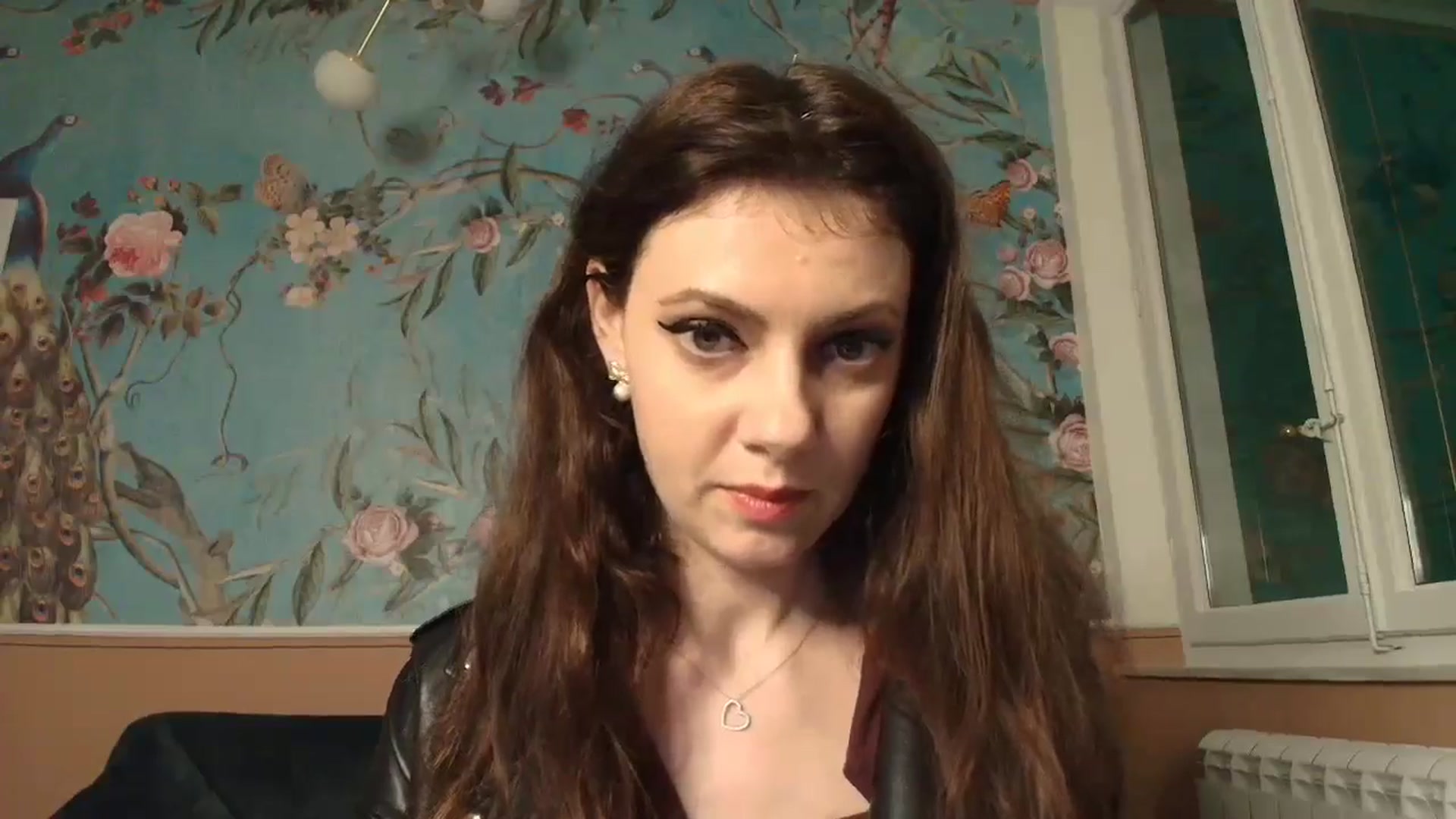 Gallery image thumbnail from MissAracely's myfreecams stream on, 10/20/2024, 20:31 image 6 of 20