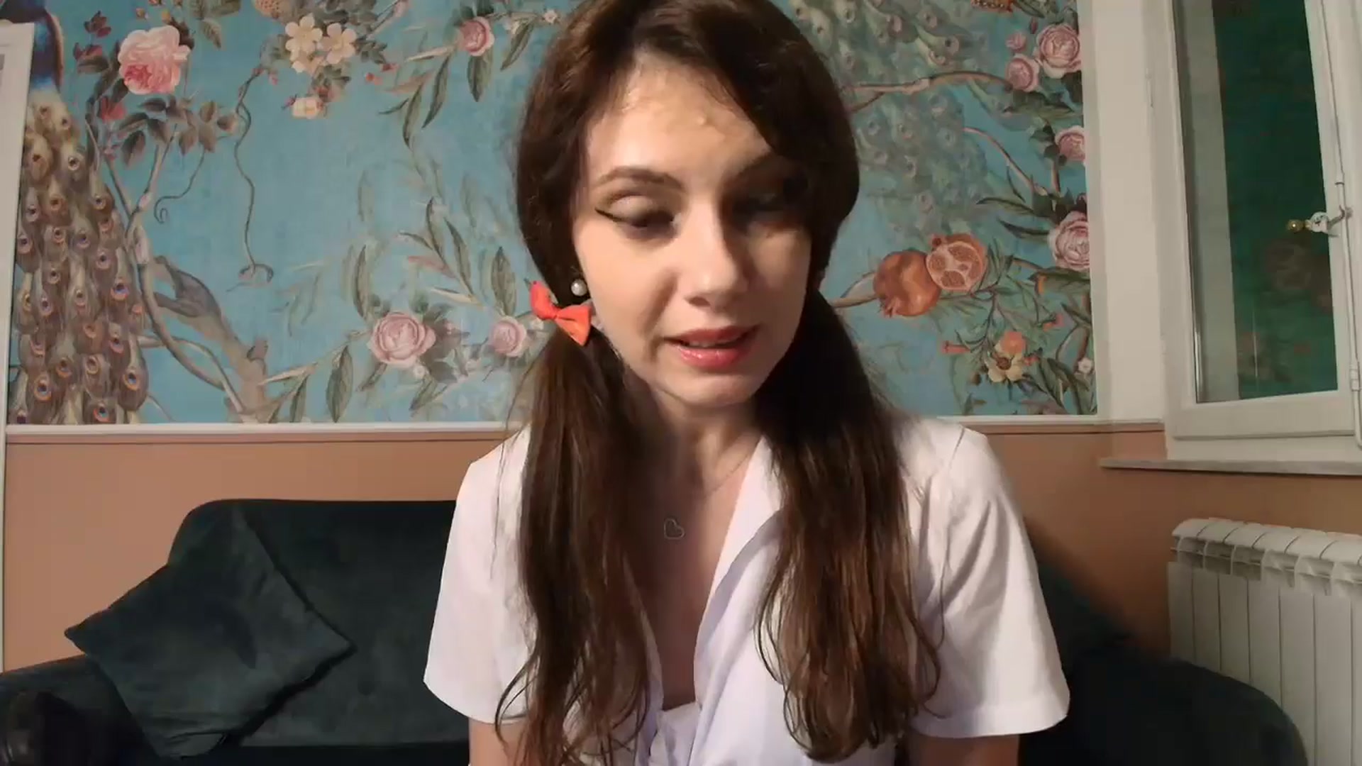 Gallery image thumbnail from MissAracely's myfreecams stream on, 10/22/2024, 01:00 image 9 of 20
