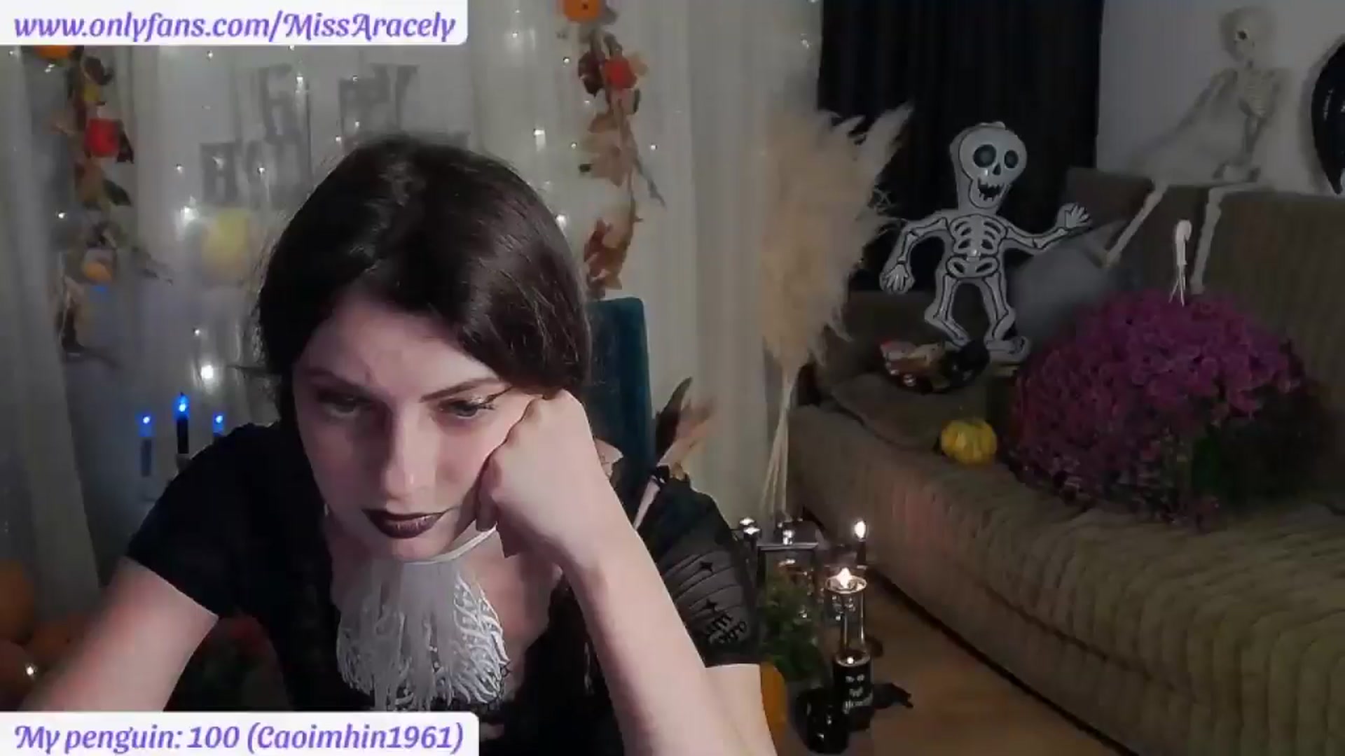 Gallery image thumbnail from MissAracely's myfreecams stream on, 11/01/2024, 01:05 image 7 of 20