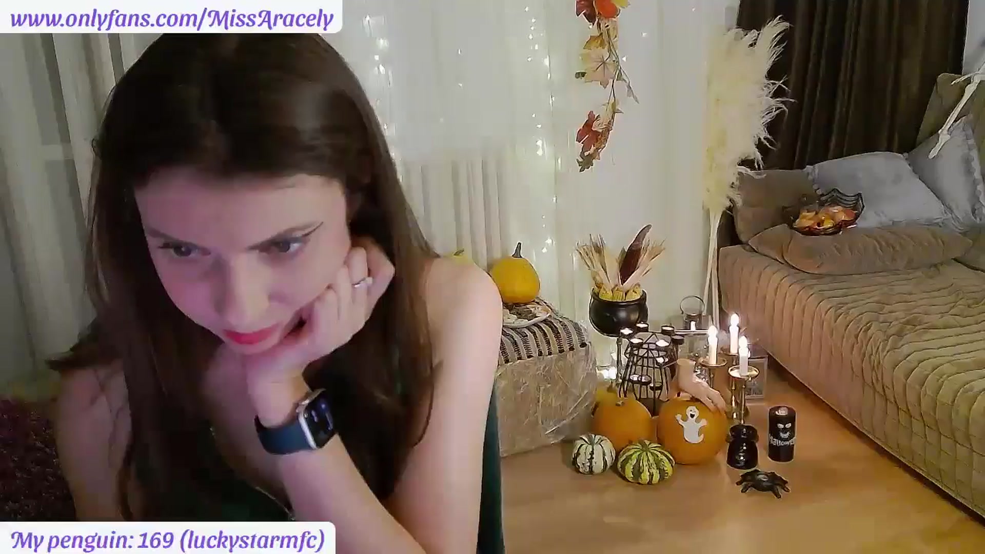 Gallery image thumbnail from MissAracely's myfreecams stream on, 11/05/2024, 23:20 image 7 of 20