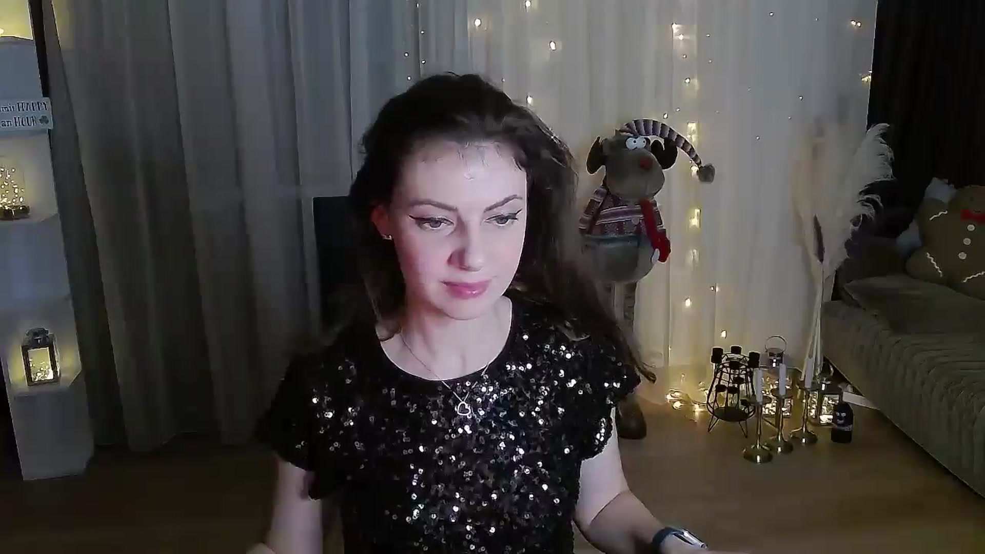 Gallery image thumbnail from MissAracely's myfreecams stream on, 11/21/2024, 18:32 image 12 of 20