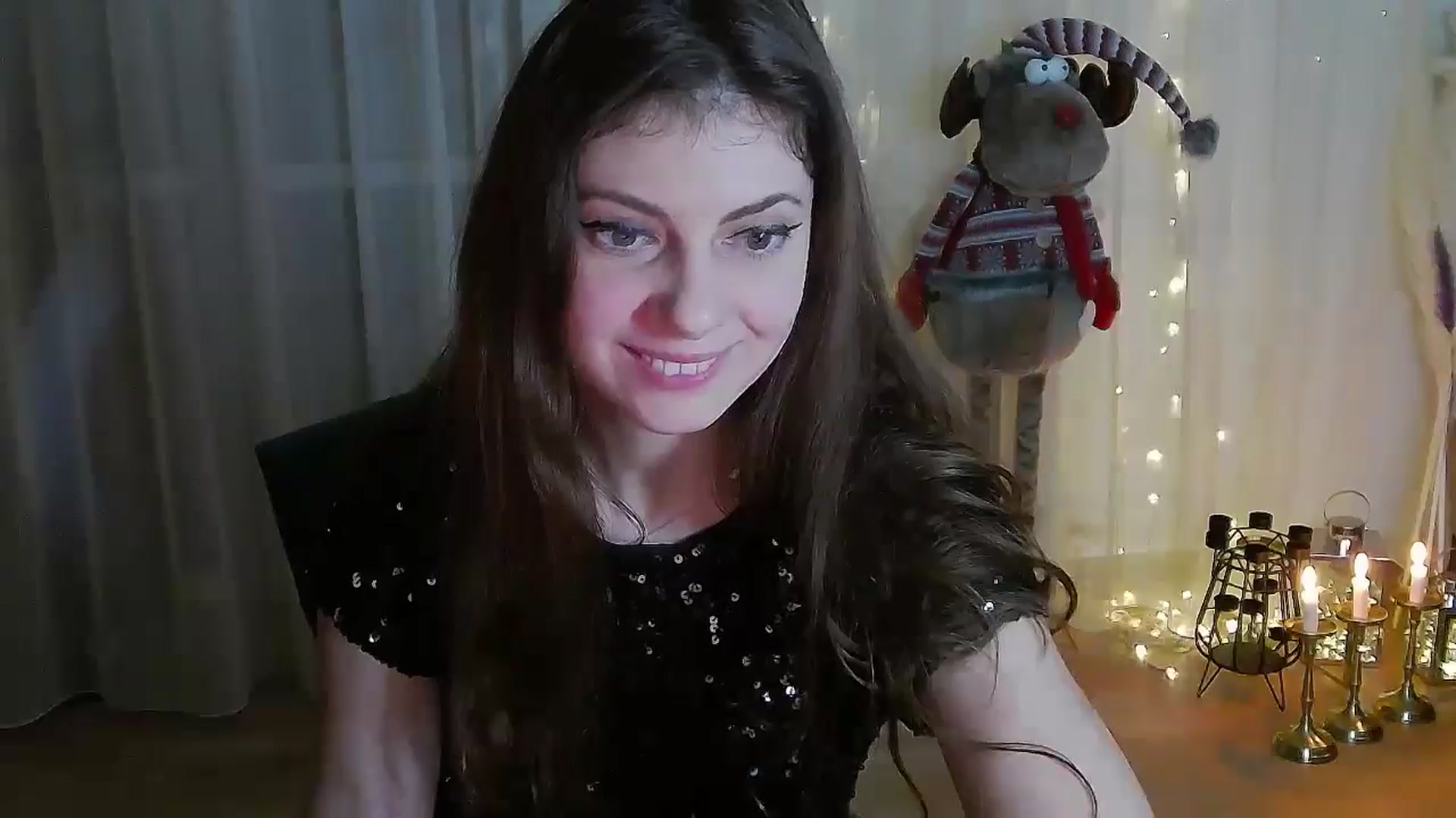Gallery image thumbnail from MissAracely's myfreecams stream on, 11/21/2024, 21:02 image 18 of 20