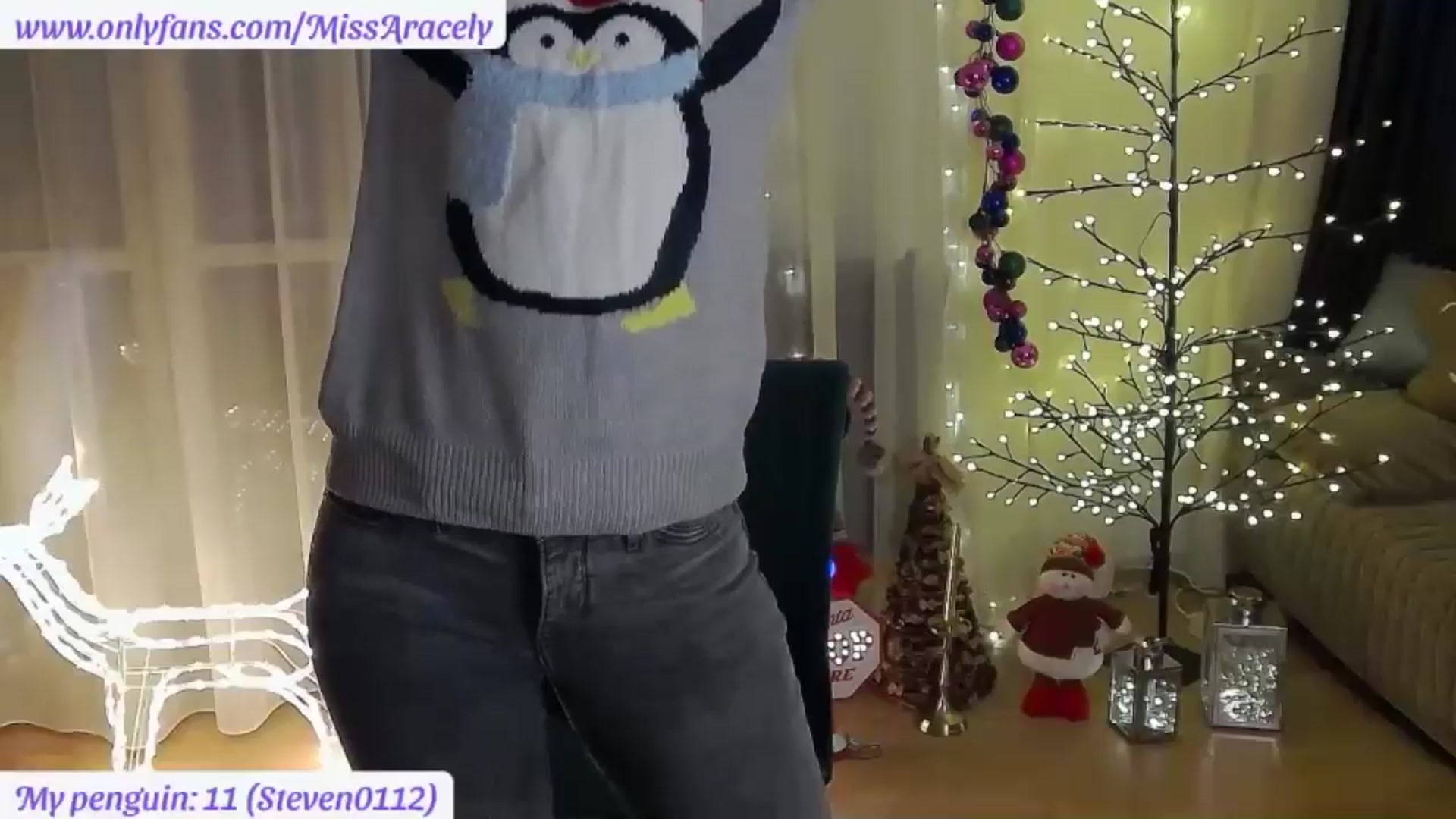 Gallery image thumbnail from MissAracely's myfreecams stream on, 12/11/2024, 19:50 image 4 of 20