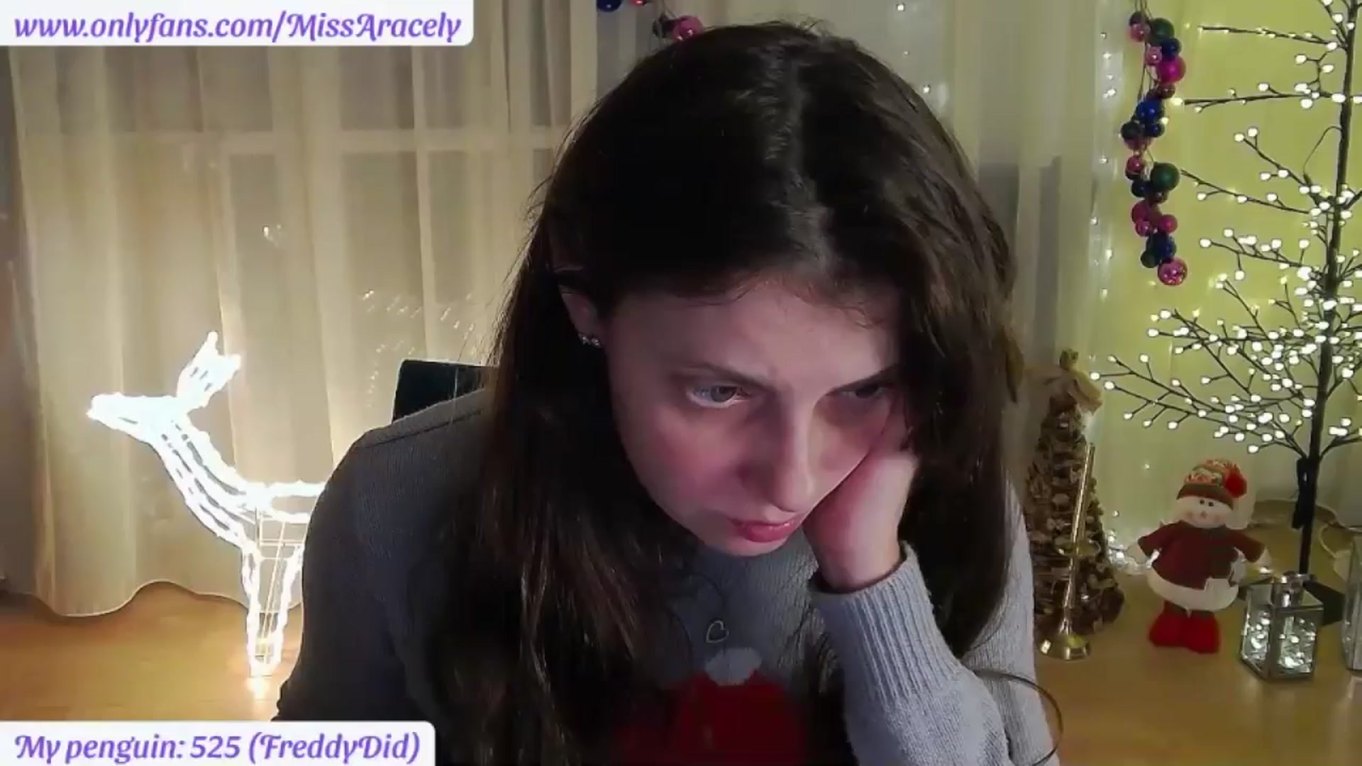 Gallery image thumbnail from MissAracely's myfreecams stream on, 12/11/2024, 22:56 image 19 of 20