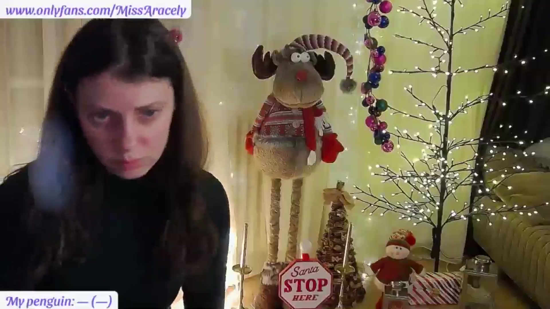 Gallery image thumbnail from MissAracely's myfreecams stream on, 12/19/2024, 22:38 image 14 of 20