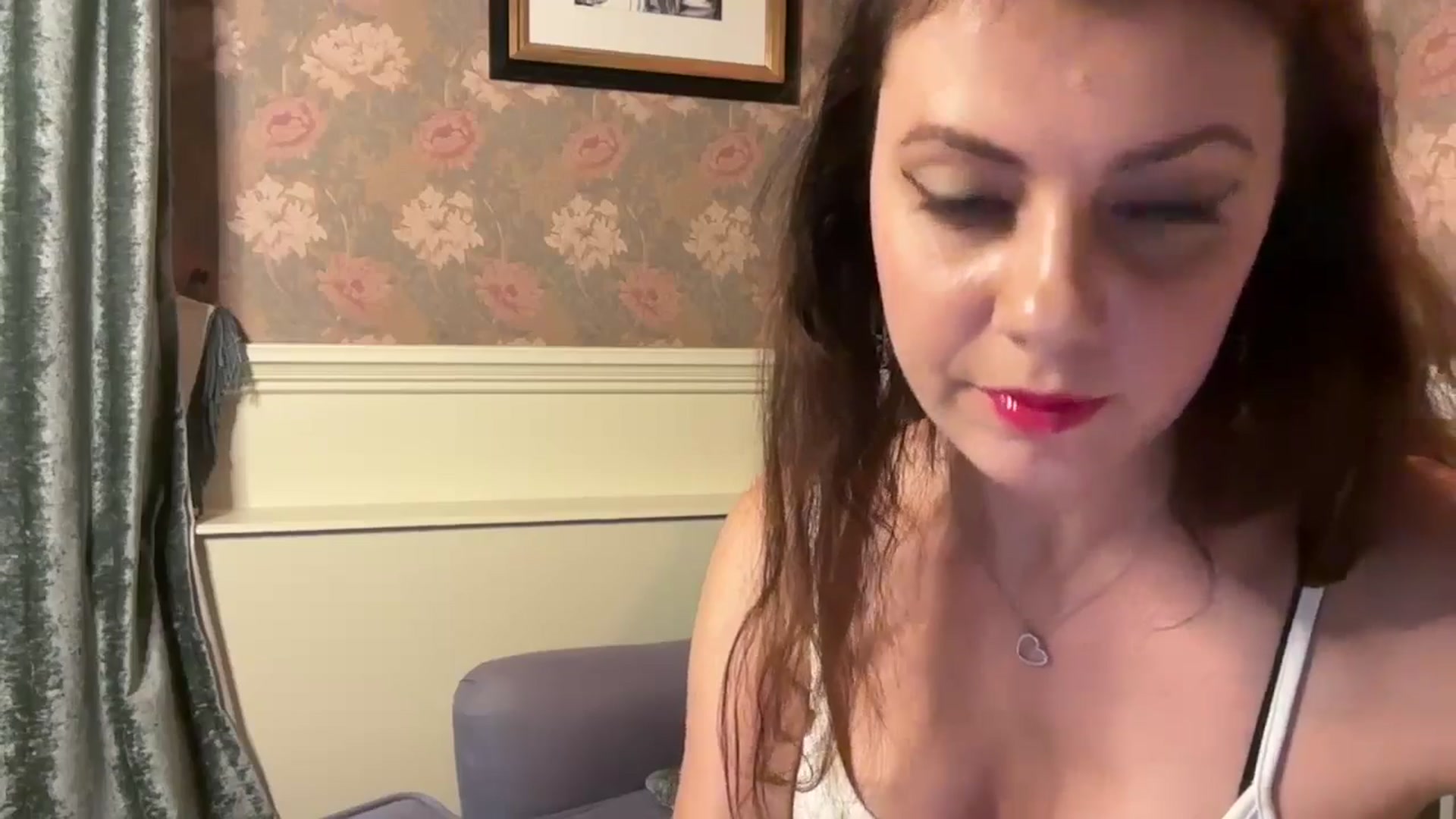 Gallery image thumbnail from MissAracely's myfreecams stream on, 12/23/2024, 17:39 image 18 of 20
