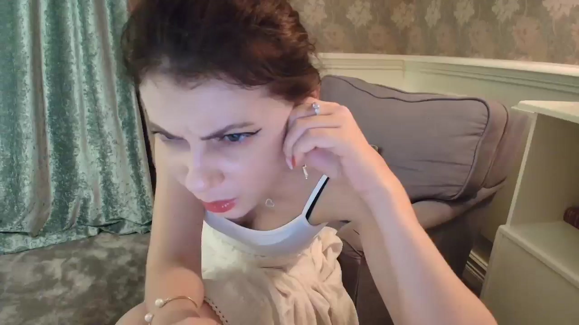 Gallery image thumbnail from MissAracely's myfreecams stream on, 12/24/2024, 01:13 image 1 of 20