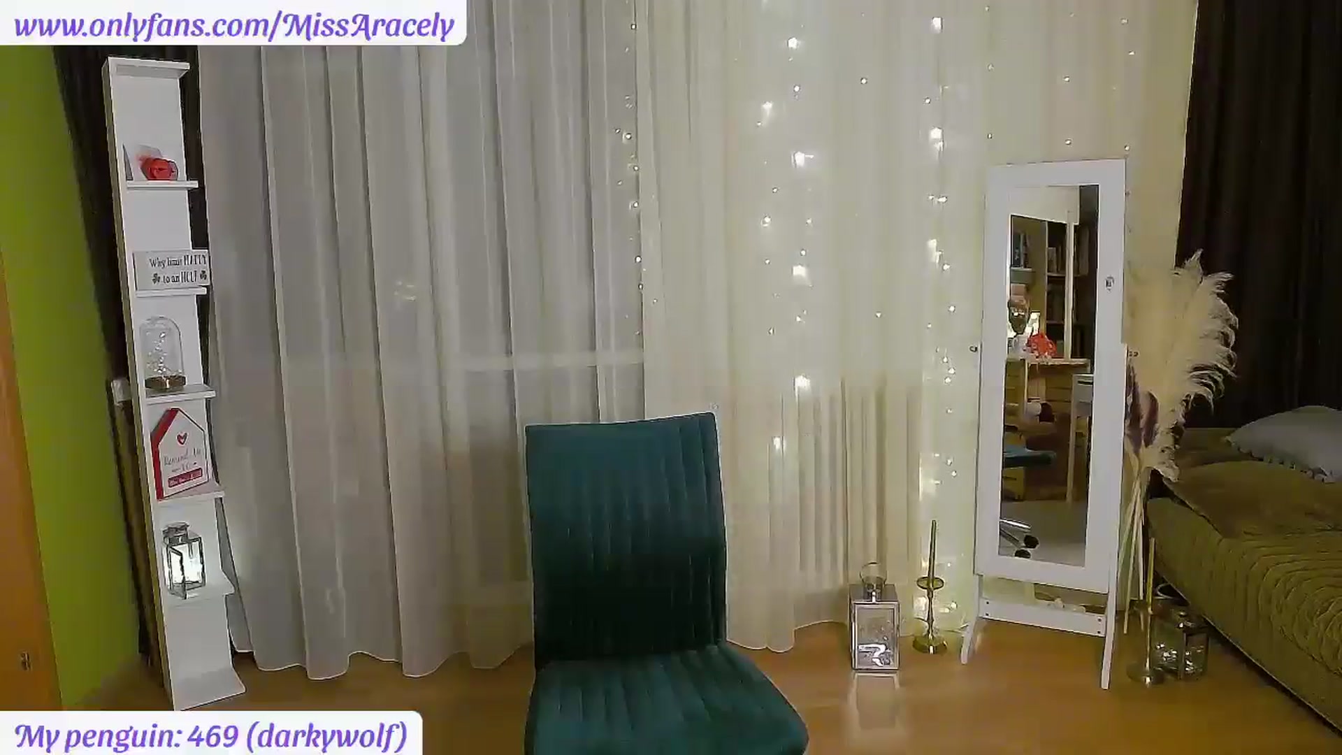 Gallery image thumbnail from MissAracely's myfreecams stream on, 01/28/2025, 22:37 image 14 of 20