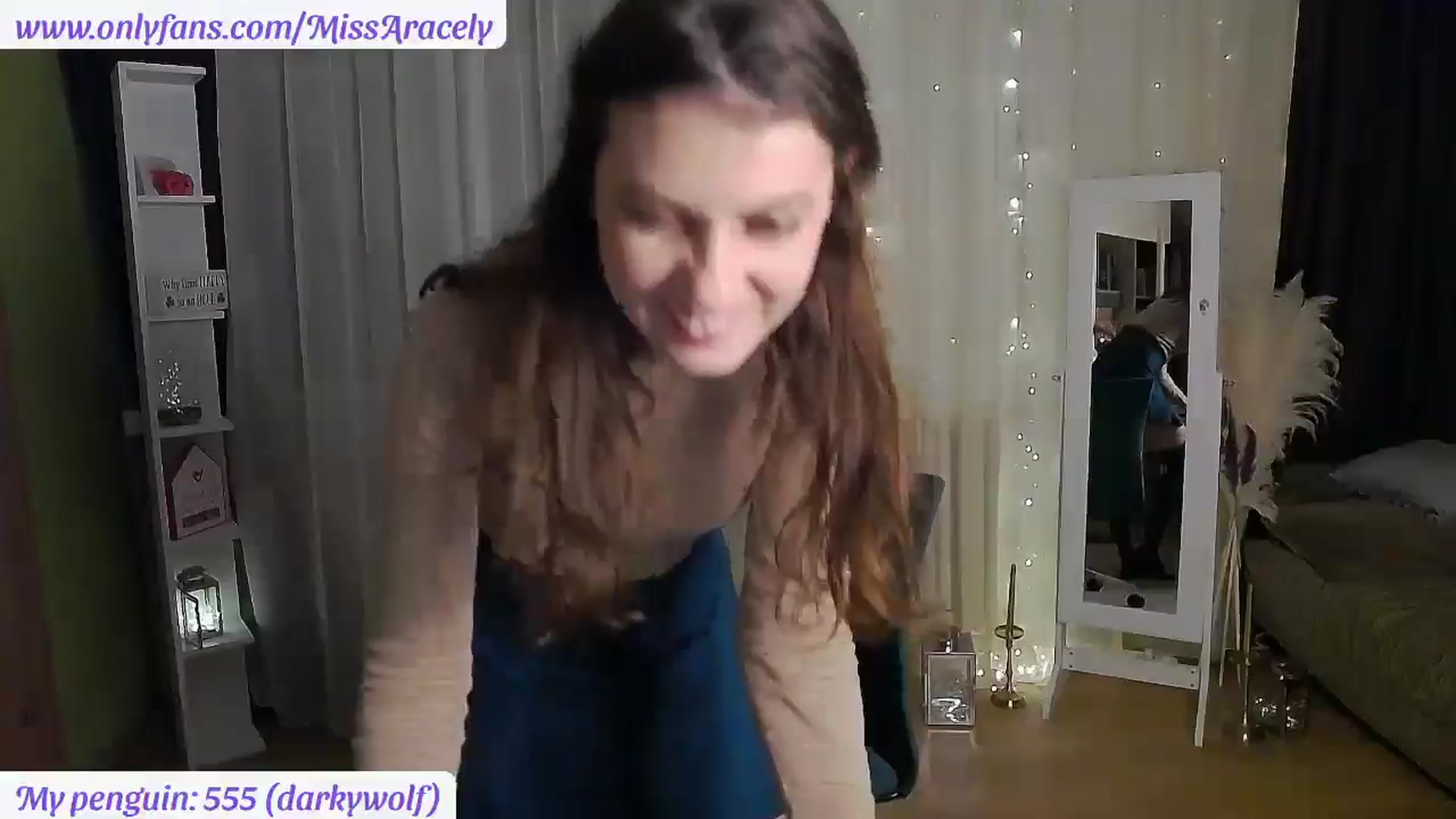 Gallery image thumbnail from MissAracely's myfreecams stream on, 01/28/2025, 23:36 image 2 of 20