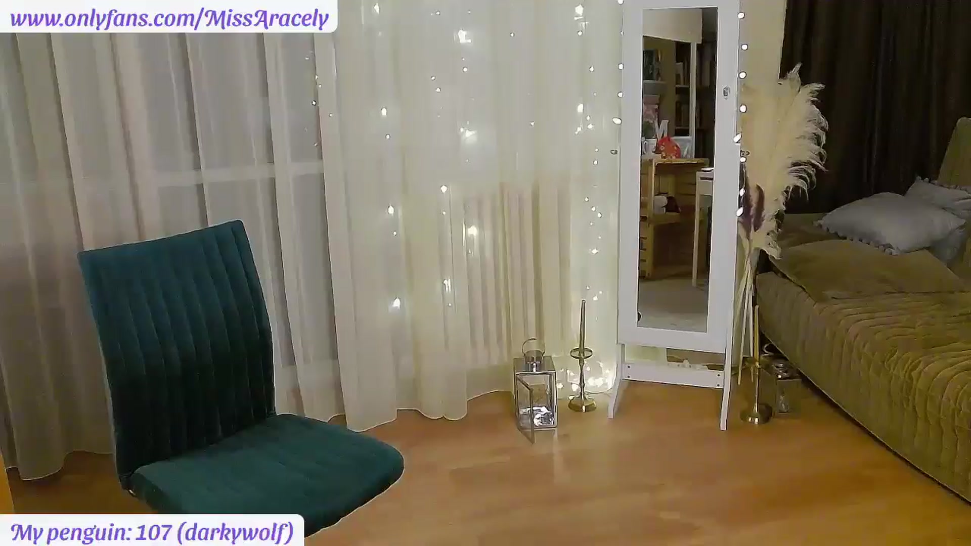 Gallery image thumbnail from MissAracely's myfreecams stream on, 01/29/2025, 20:28 image 12 of 20
